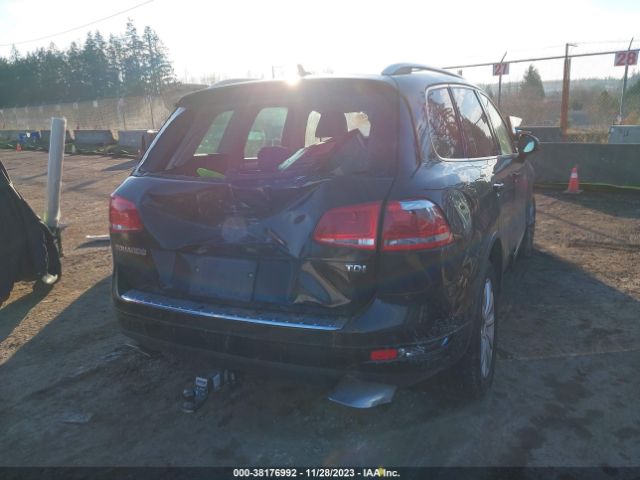 Photo 3 VIN: WVGFK9BP3CD002367 - VOLKSWAGEN TOUAREG 