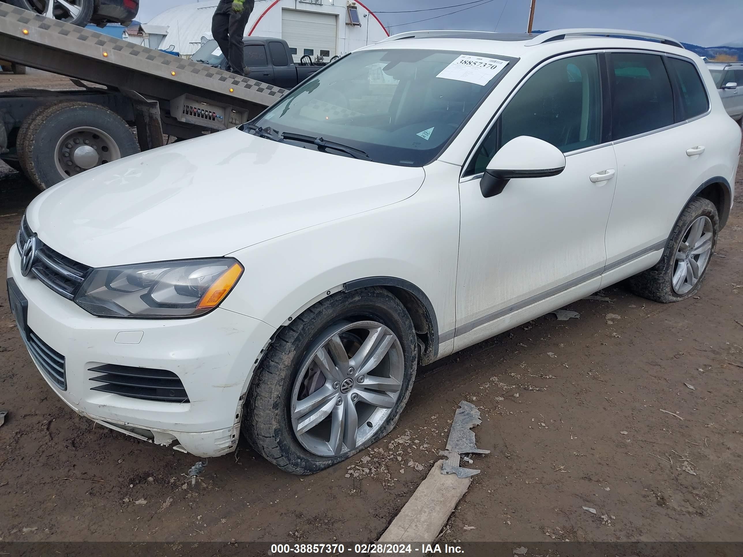 Photo 1 VIN: WVGFK9BP3CD002823 - VOLKSWAGEN TOUAREG 