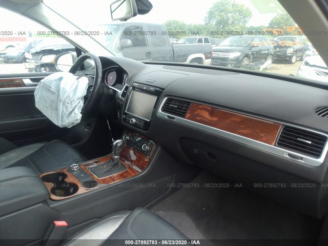 Photo 4 VIN: WVGFK9BP4BD005390 - VOLKSWAGEN TOUAREG 