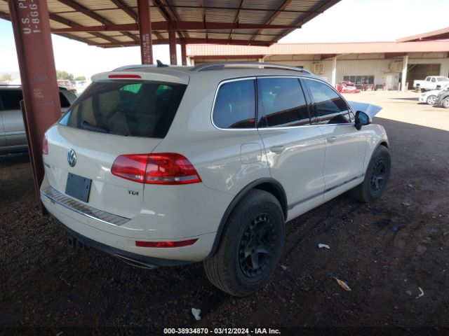 Photo 3 VIN: WVGFK9BP4BD005745 - VOLKSWAGEN TOUAREG 