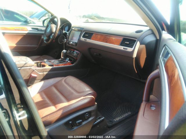 Photo 4 VIN: WVGFK9BP4CD005326 - VOLKSWAGEN TOUAREG 