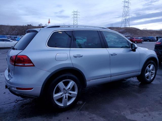 Photo 2 VIN: WVGFK9BP5BD003647 - VOLKSWAGEN TOUAREG 