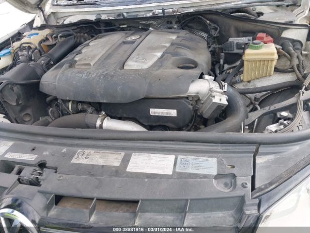 Photo 9 VIN: WVGFK9BP7BD005903 - VOLKSWAGEN TOUAREG 