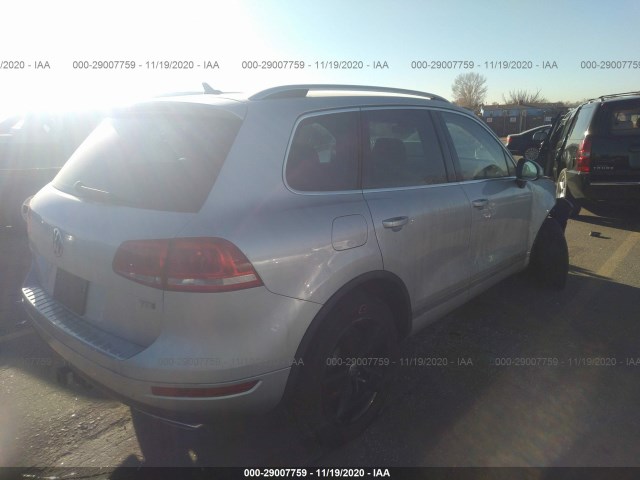 Photo 3 VIN: WVGFK9BP7BD006016 - VOLKSWAGEN TOUAREG 