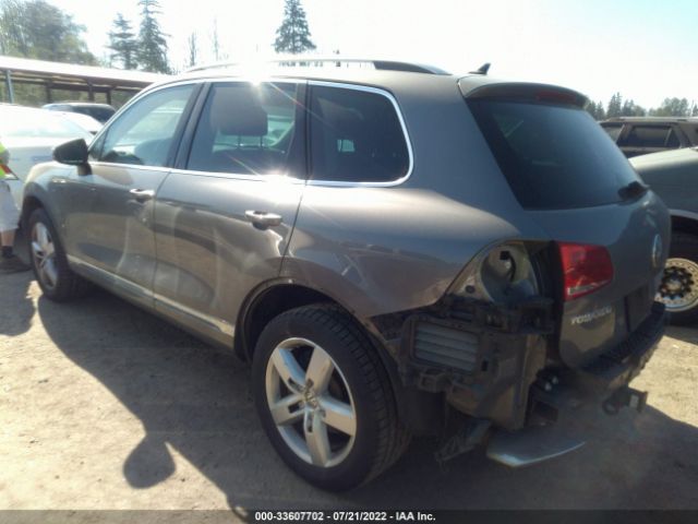 Photo 2 VIN: WVGFK9BP9CD000946 - VOLKSWAGEN TOUAREG 