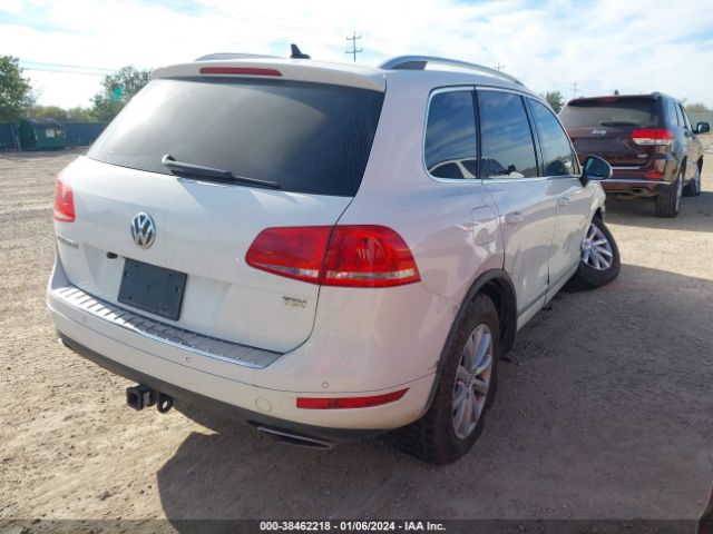 Photo 3 VIN: WVGFK9BP9CD003930 - VOLKSWAGEN TOUAREG 