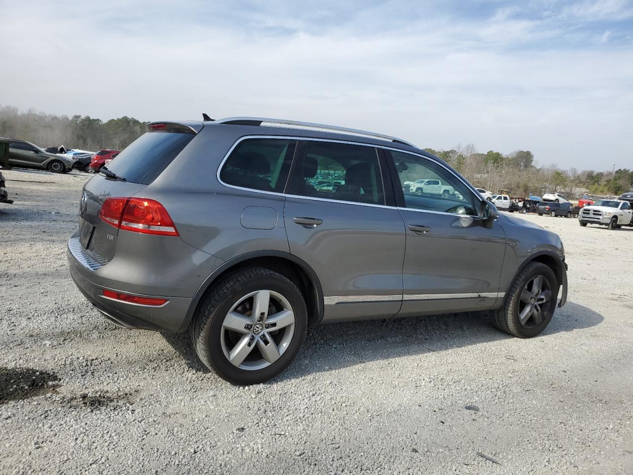 Photo 2 VIN: WVGFK9BP9CD005340 - VOLKSWAGEN TOUAREG 