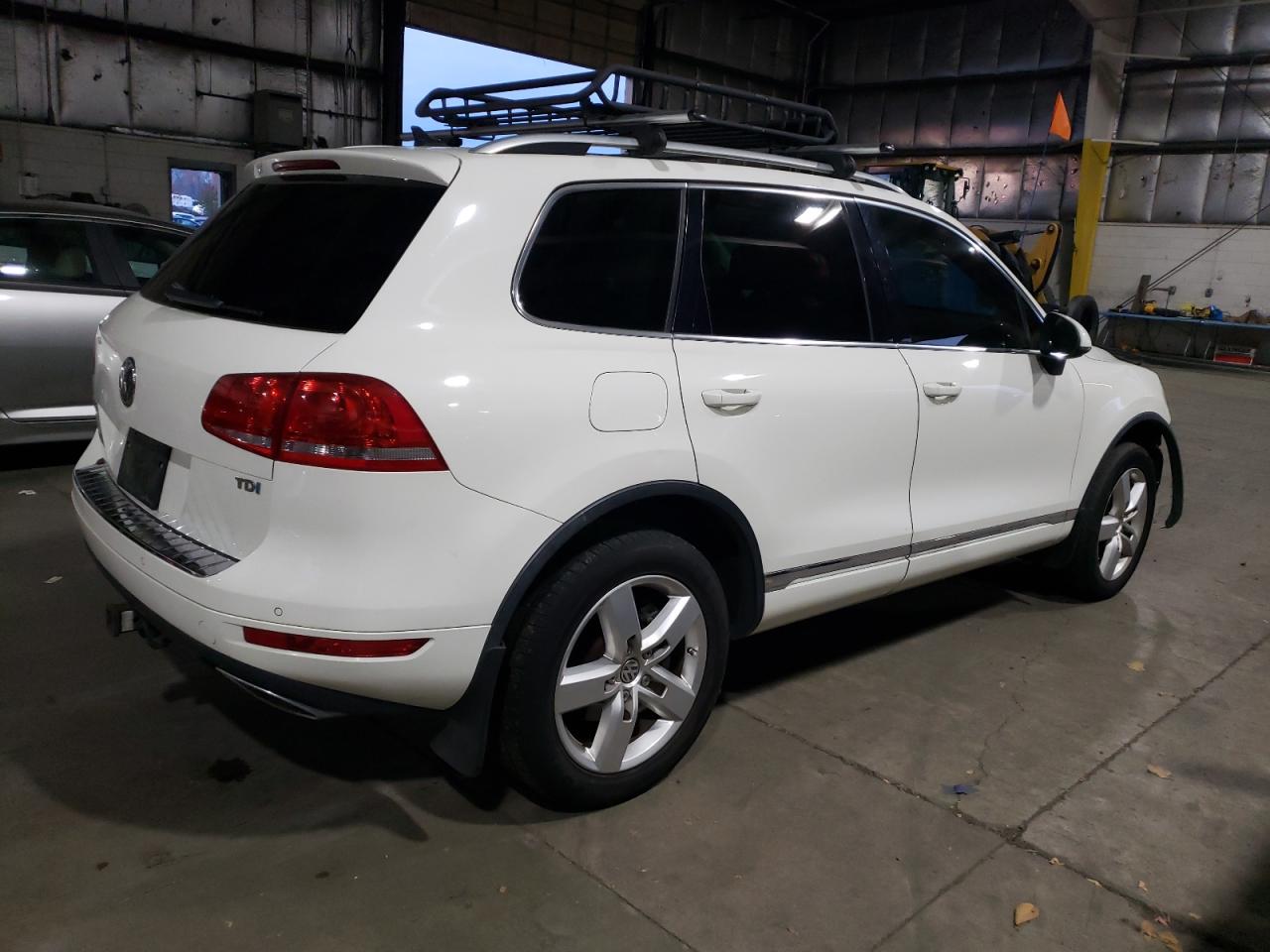 Photo 2 VIN: WVGFK9BPXBD007547 - VOLKSWAGEN TOUAREG 