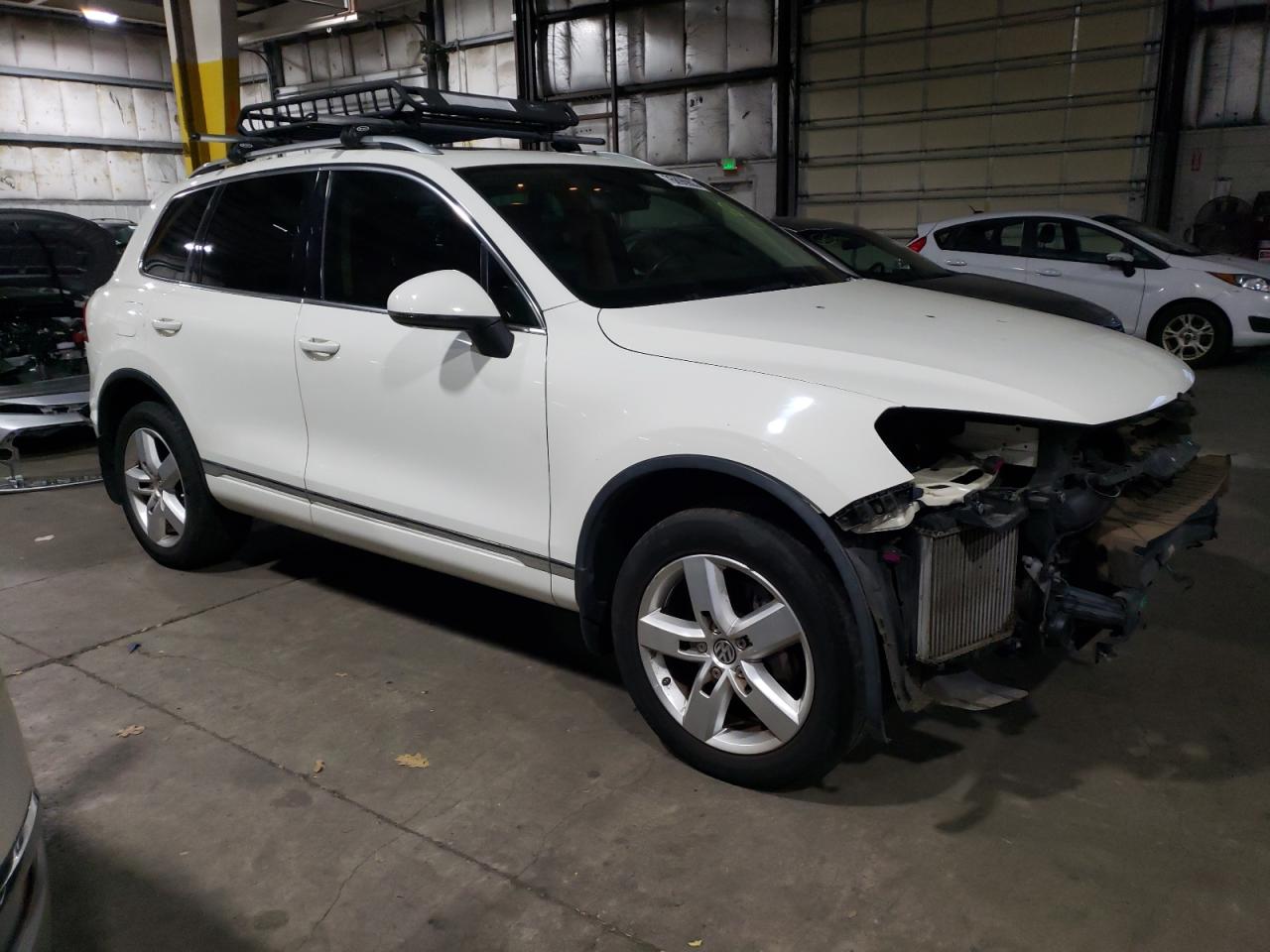 Photo 3 VIN: WVGFK9BPXBD007547 - VOLKSWAGEN TOUAREG 