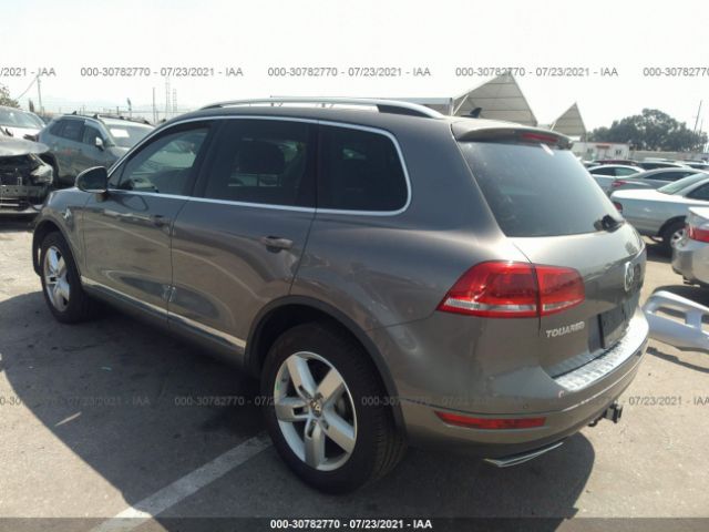 Photo 2 VIN: WVGFK9BPXCD003421 - VOLKSWAGEN TOUAREG 