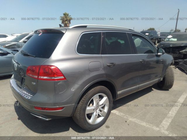 Photo 3 VIN: WVGFK9BPXCD003421 - VOLKSWAGEN TOUAREG 