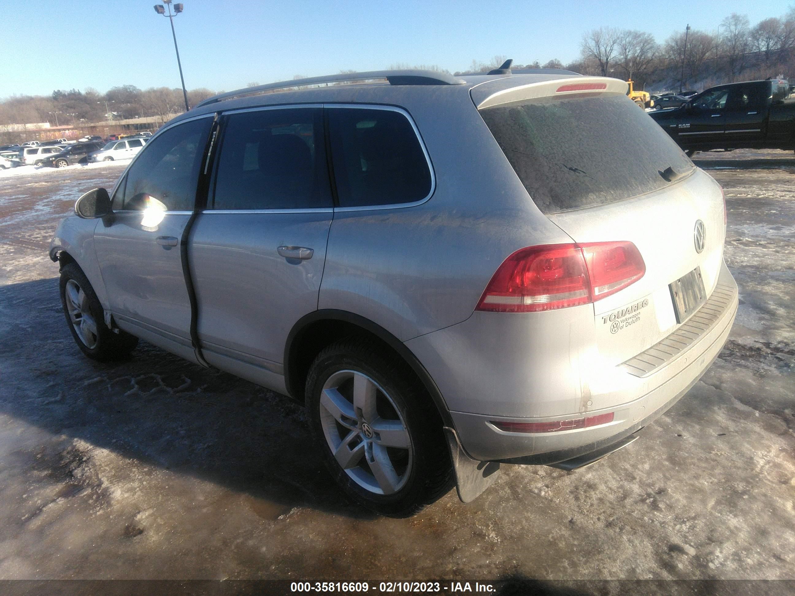 Photo 2 VIN: WVGFK9BPXCD004018 - VOLKSWAGEN TOUAREG 