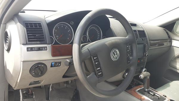 Photo 11 VIN: WVGHRP7L25D033966 - VOLKSWAGEN TOUAREG 