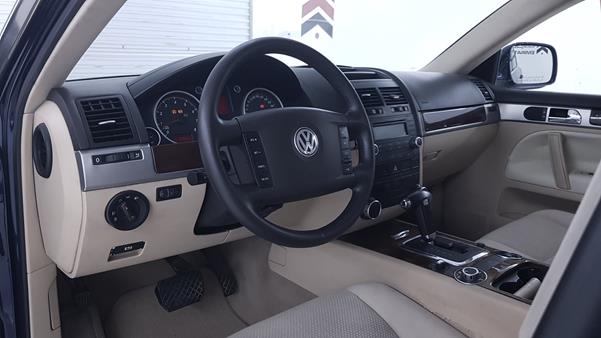 Photo 11 VIN: WVGHRP7L65D033923 - VOLKSWAGEN TOUAREG 