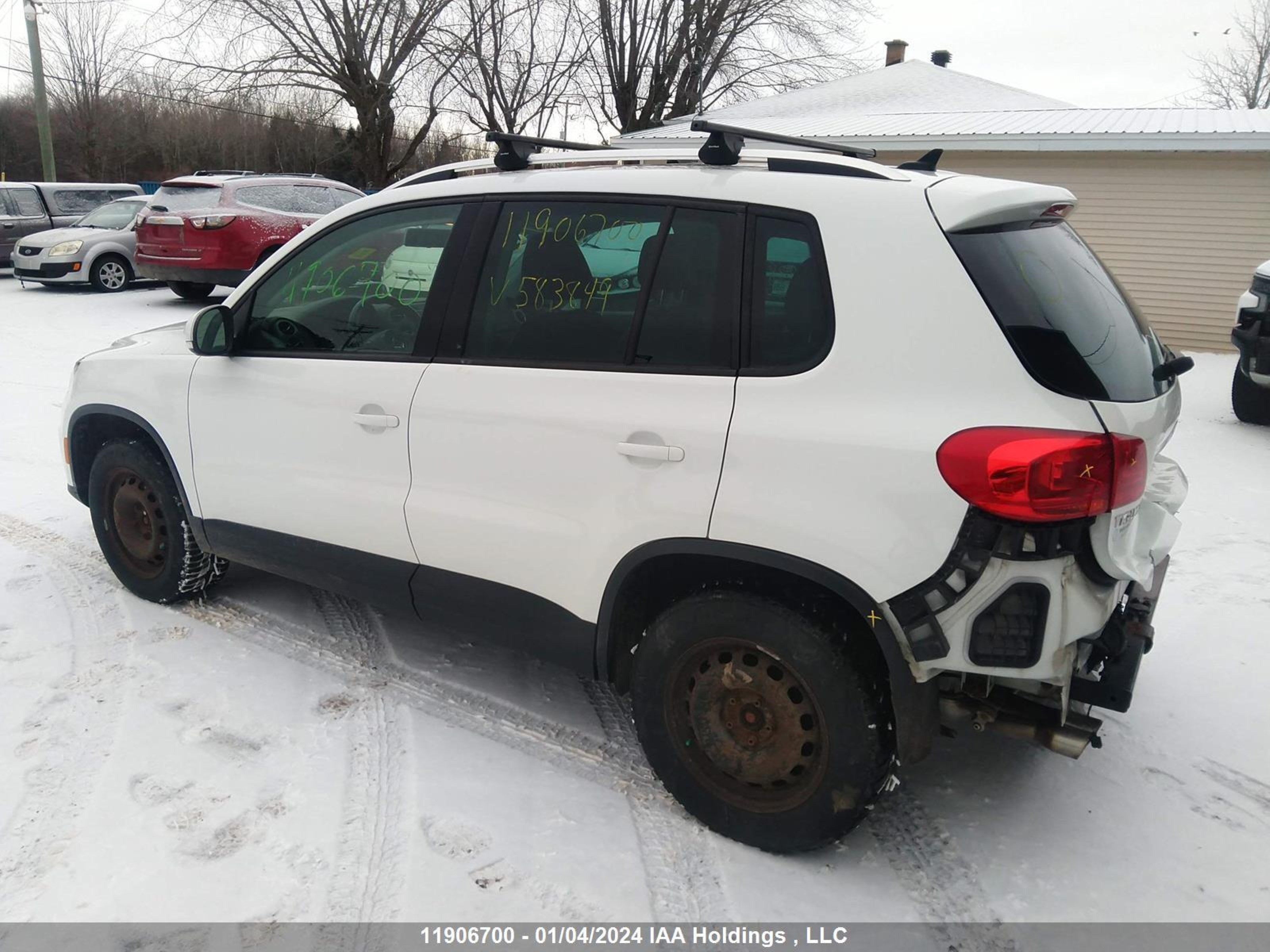 Photo 2 VIN: WVGJV3AX0EW583849 - VOLKSWAGEN TIGUAN 