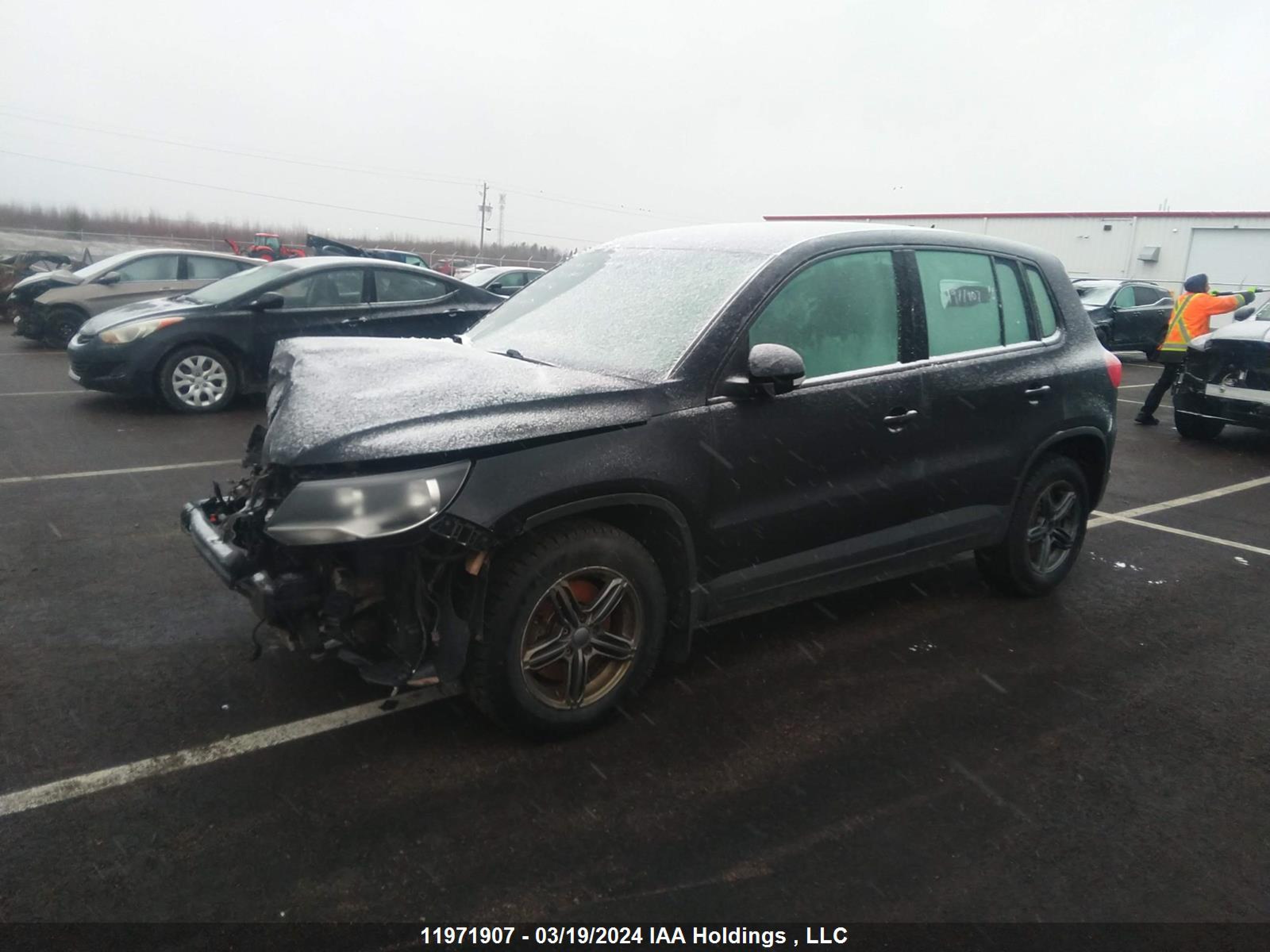 Photo 1 VIN: WVGJV3AX1DW582112 - VOLKSWAGEN TIGUAN 