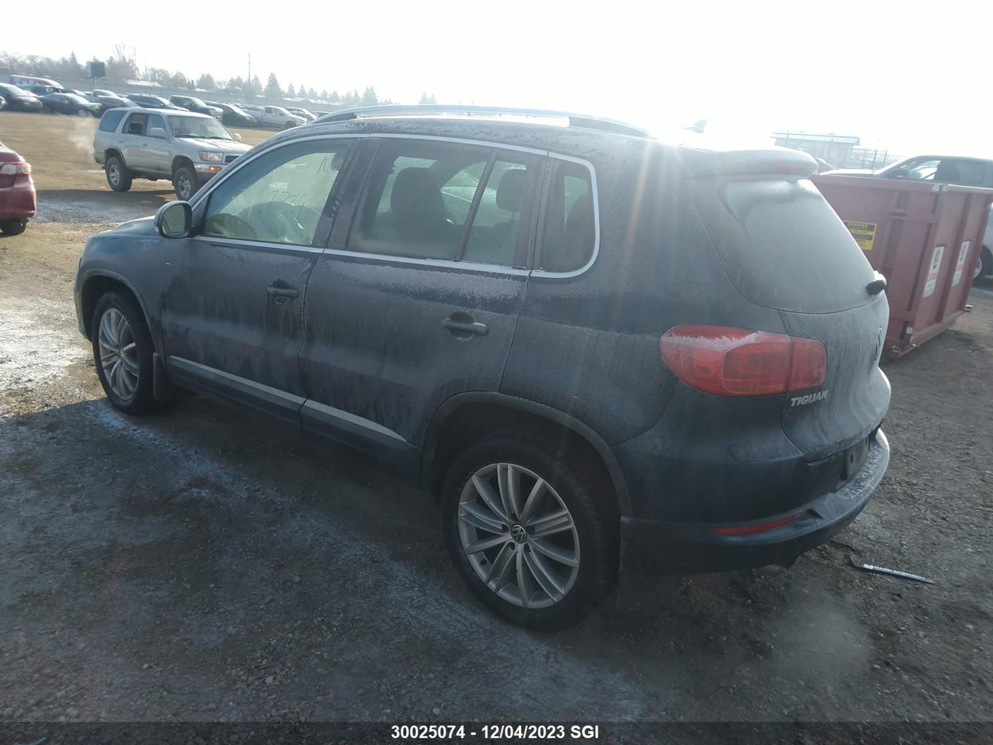 Photo 2 VIN: WVGJV3AX1EW574030 - VOLKSWAGEN TIGUAN 