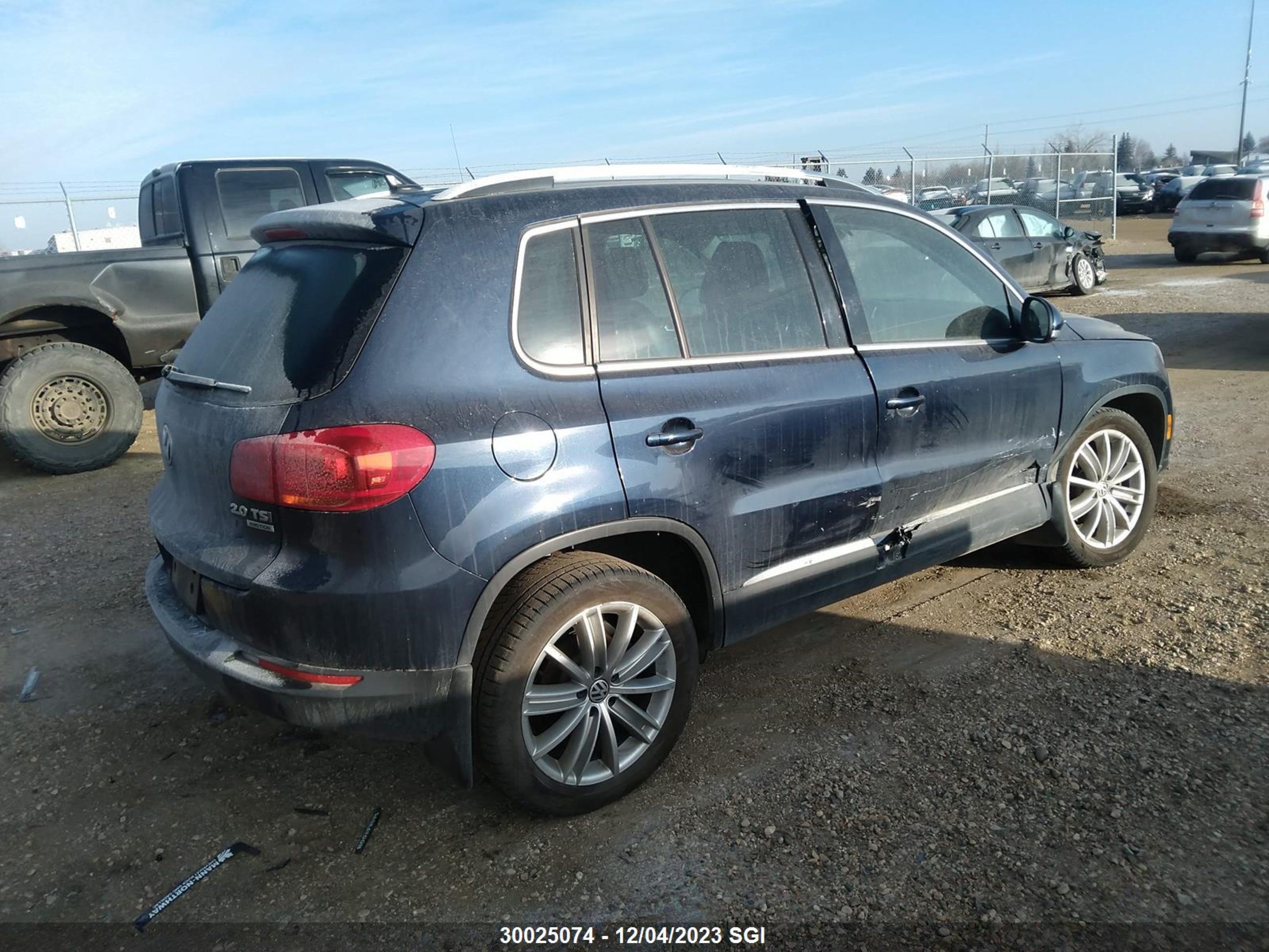 Photo 3 VIN: WVGJV3AX1EW574030 - VOLKSWAGEN TIGUAN 