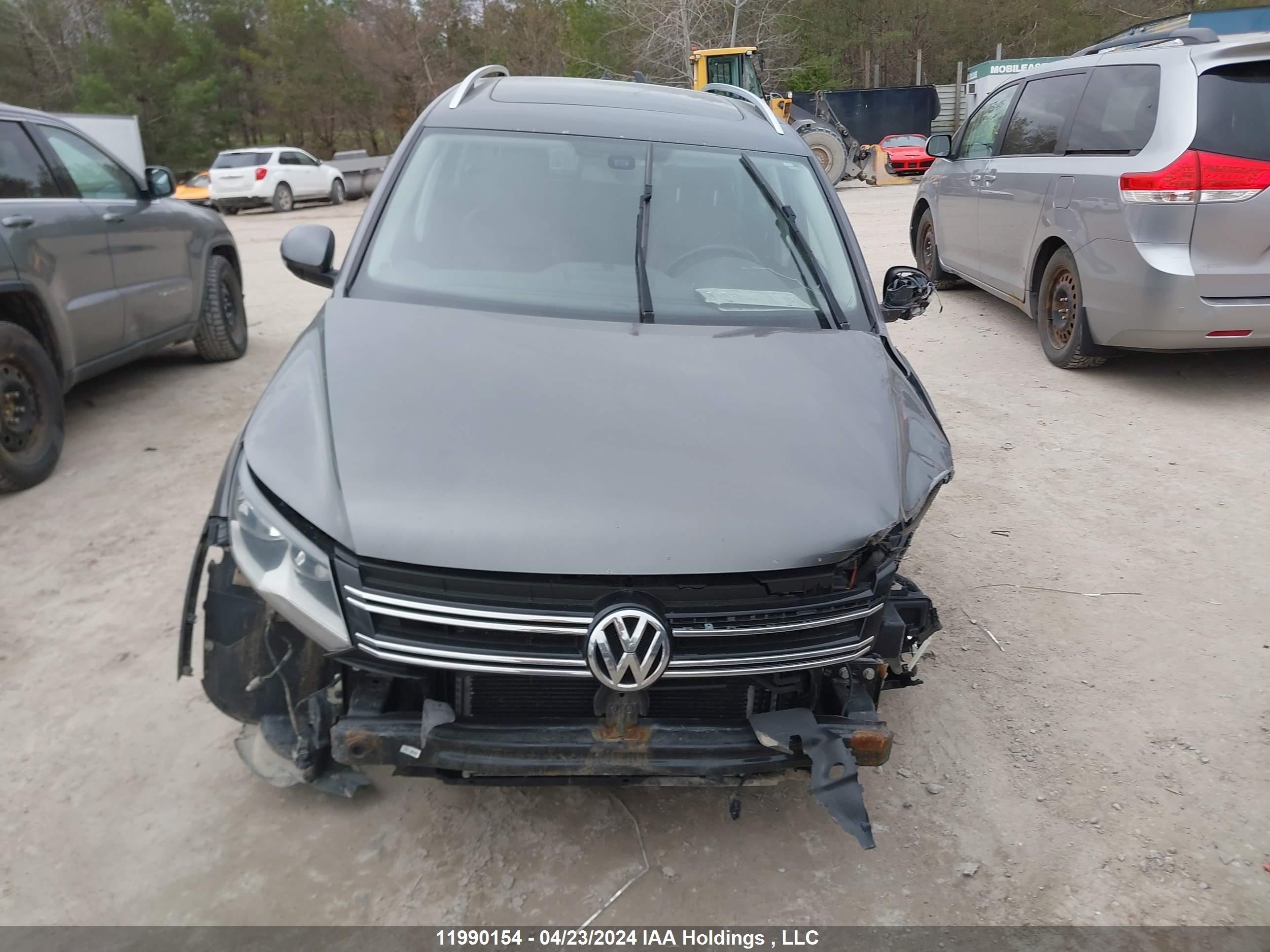 Photo 12 VIN: WVGJV3AX1EW612369 - VOLKSWAGEN TIGUAN 