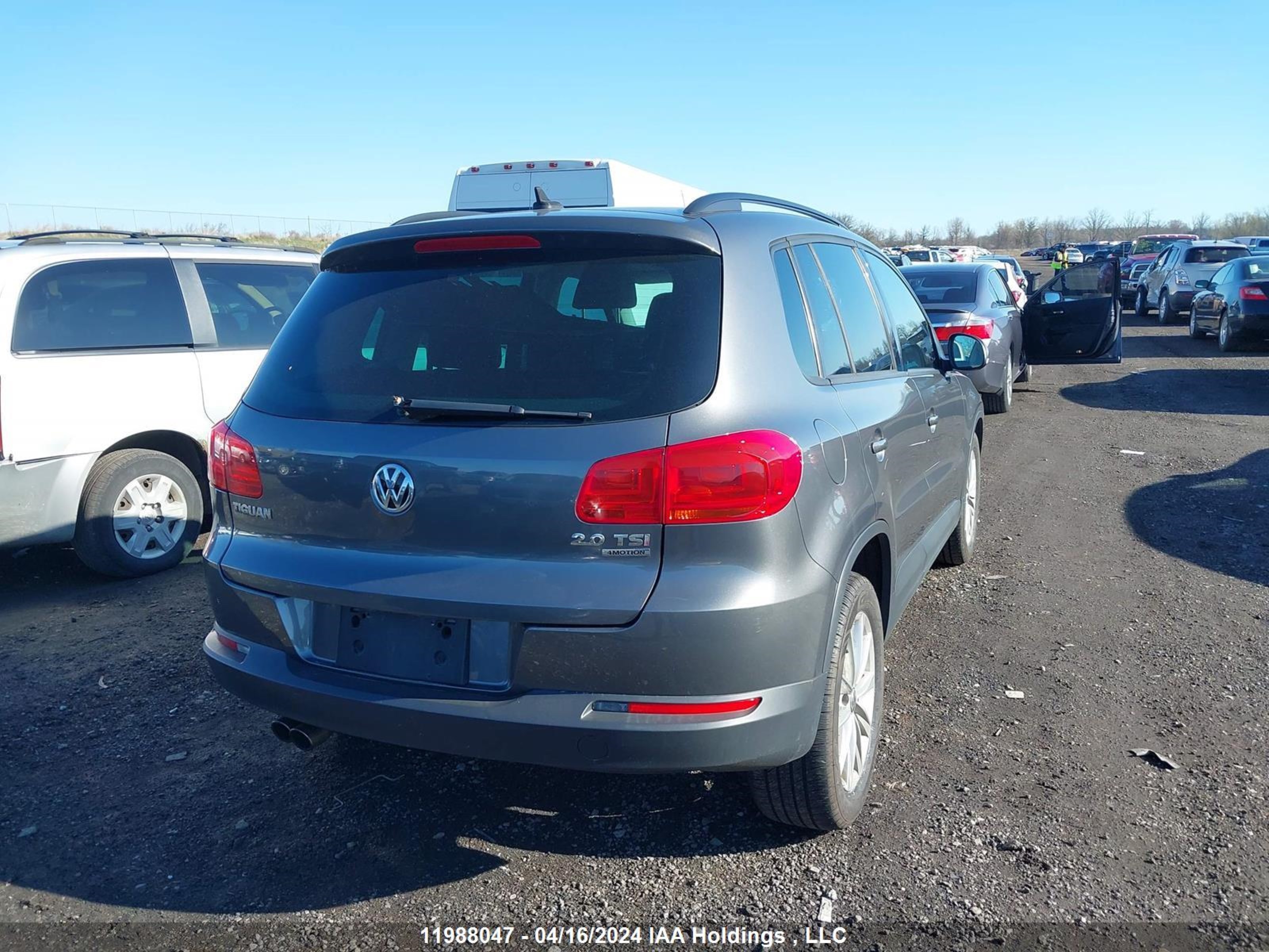 Photo 3 VIN: WVGJV3AX3DW573301 - VOLKSWAGEN TIGUAN 