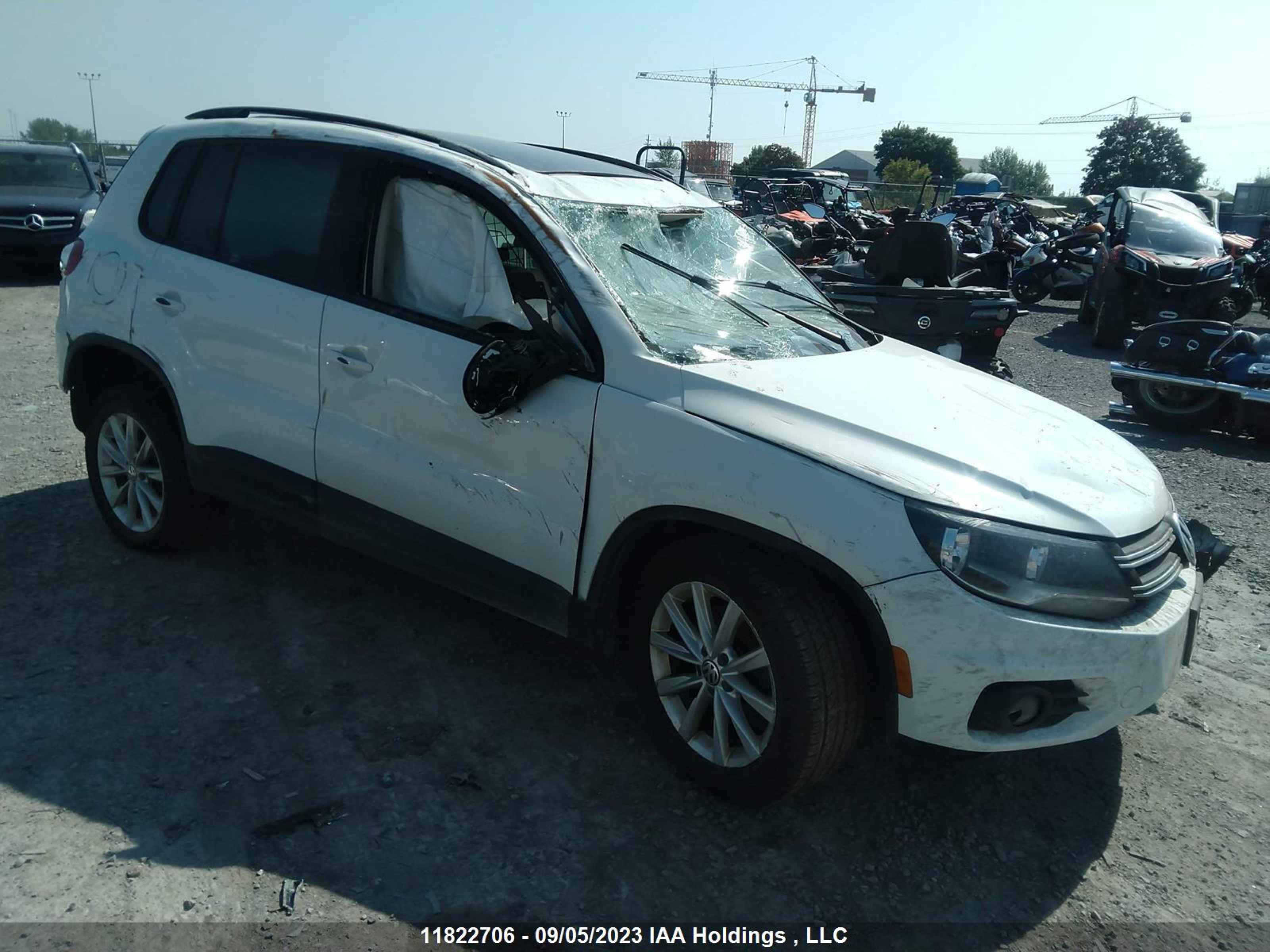 Photo 0 VIN: WVGJV3AX4EW617856 - VOLKSWAGEN TIGUAN 