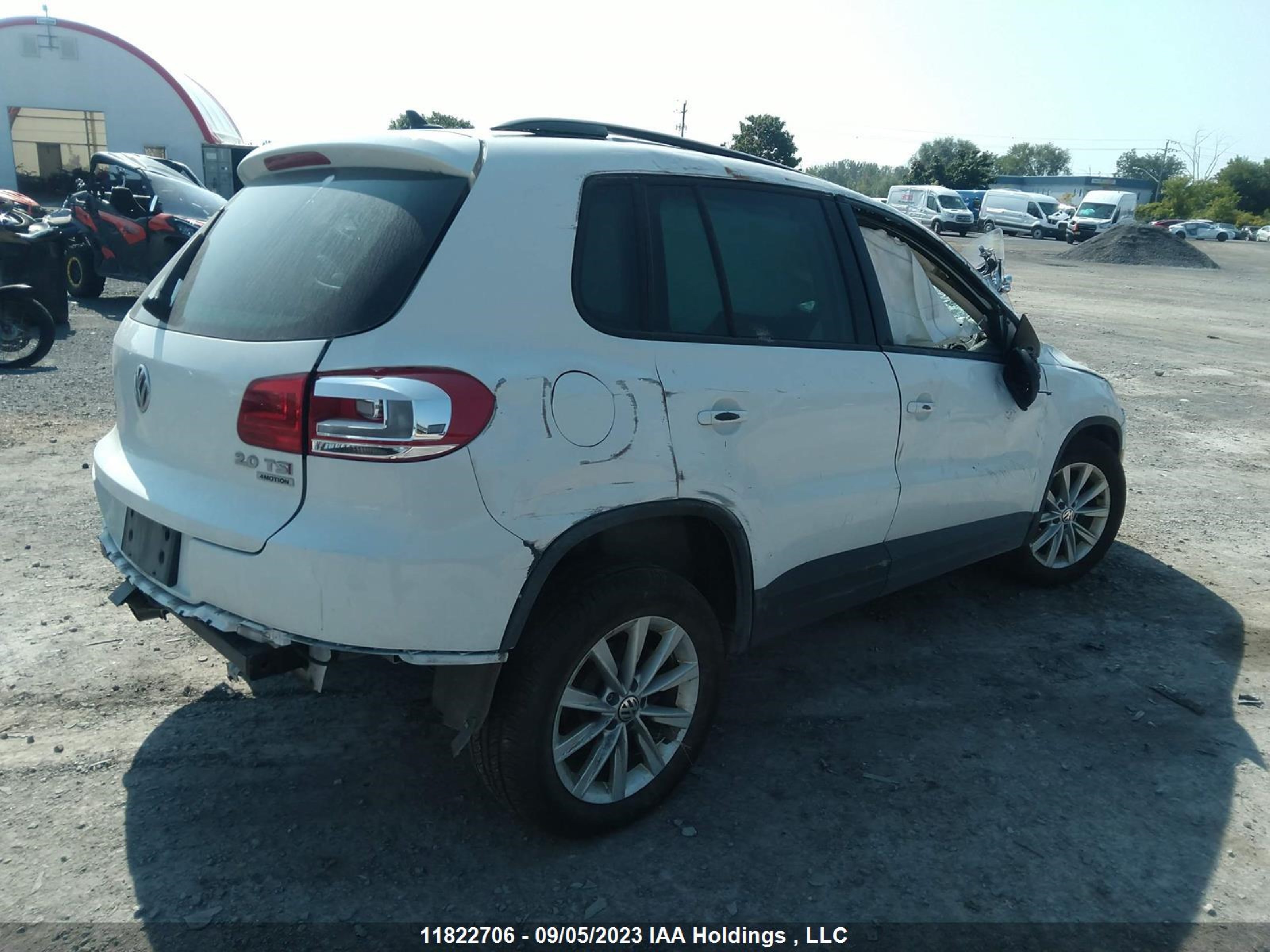 Photo 3 VIN: WVGJV3AX4EW617856 - VOLKSWAGEN TIGUAN 