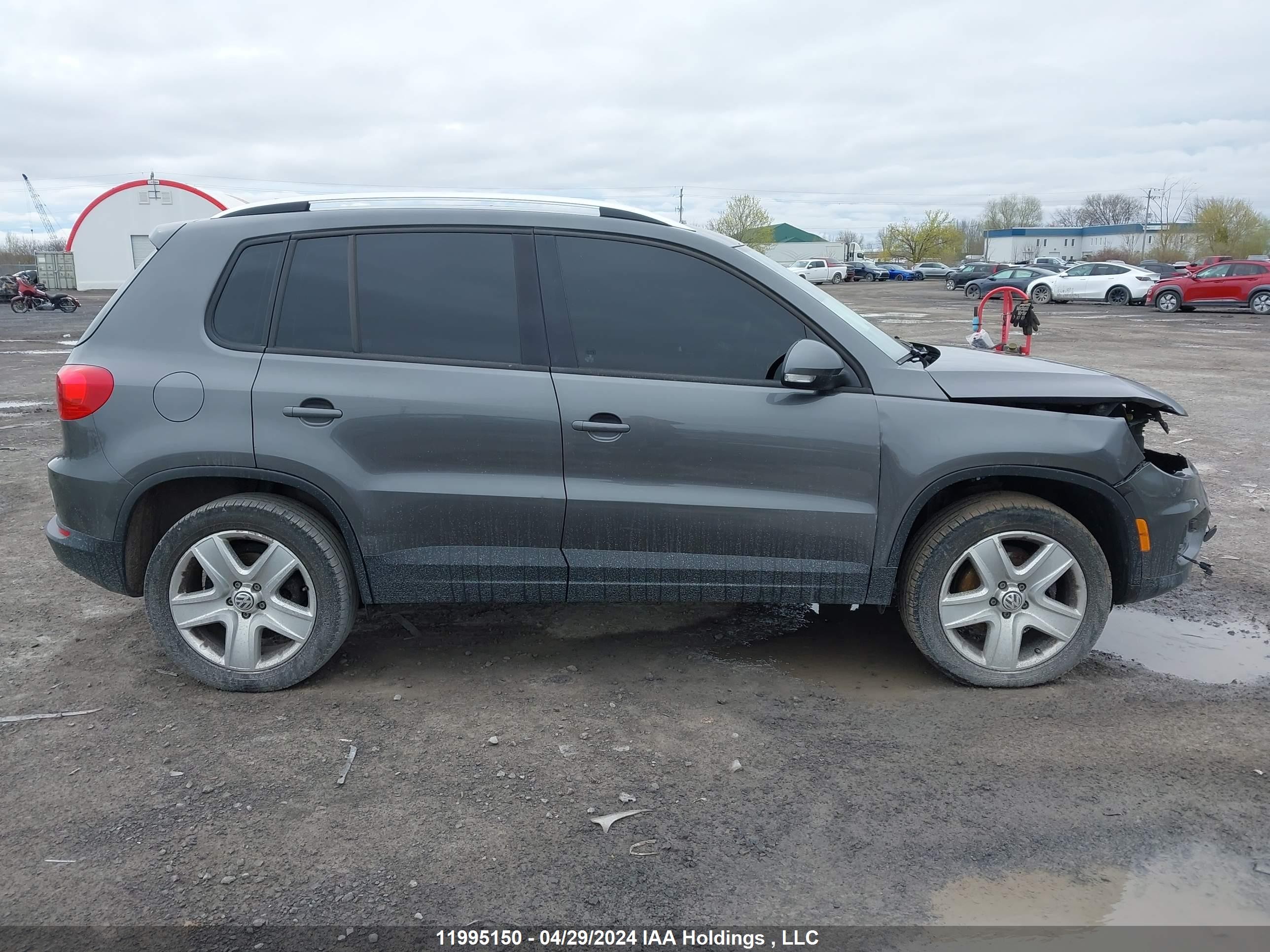 Photo 13 VIN: WVGJV3AX5EW534274 - VOLKSWAGEN TIGUAN 