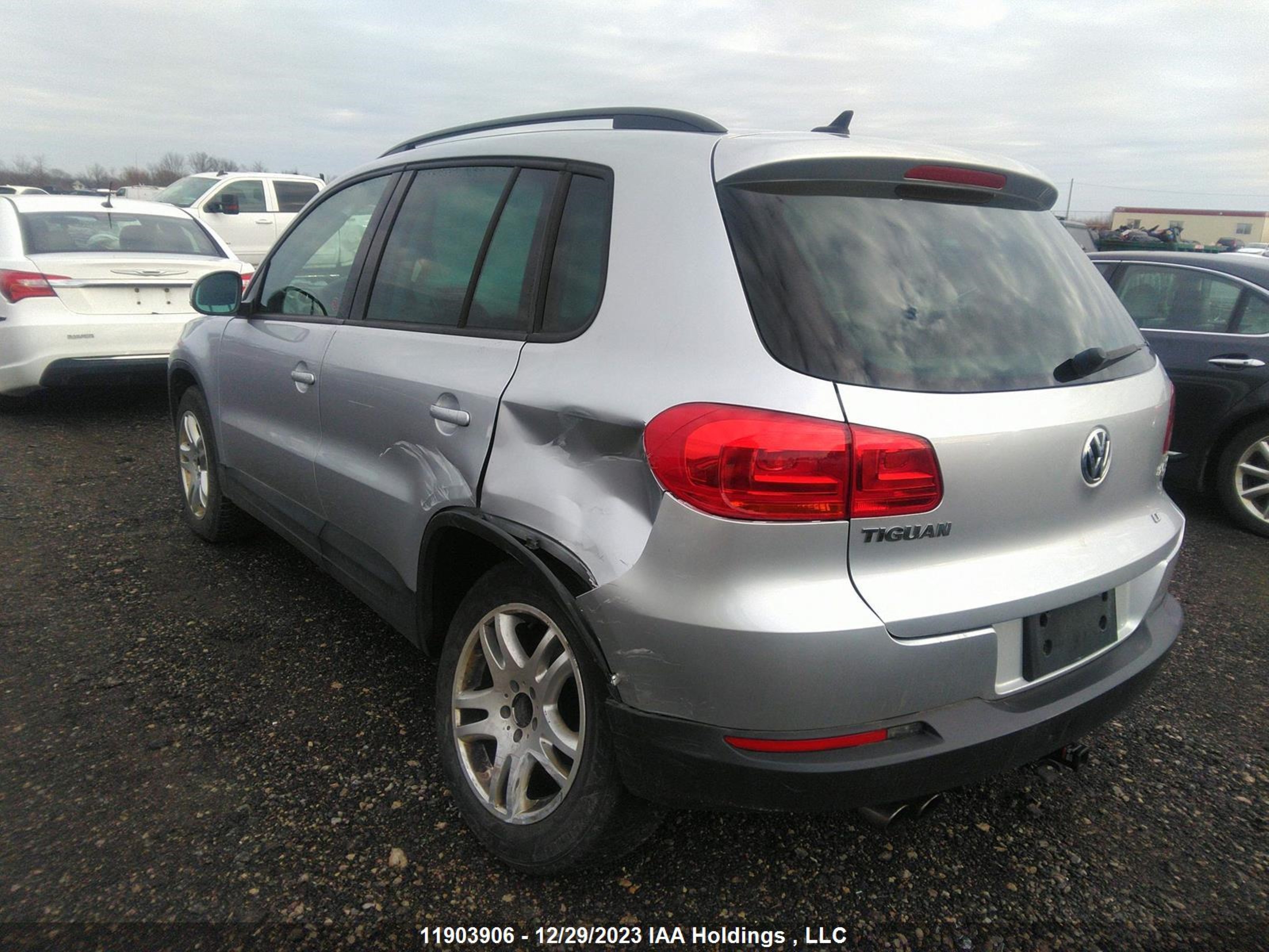 Photo 2 VIN: WVGJV3AX7EW600369 - VOLKSWAGEN TIGUAN 