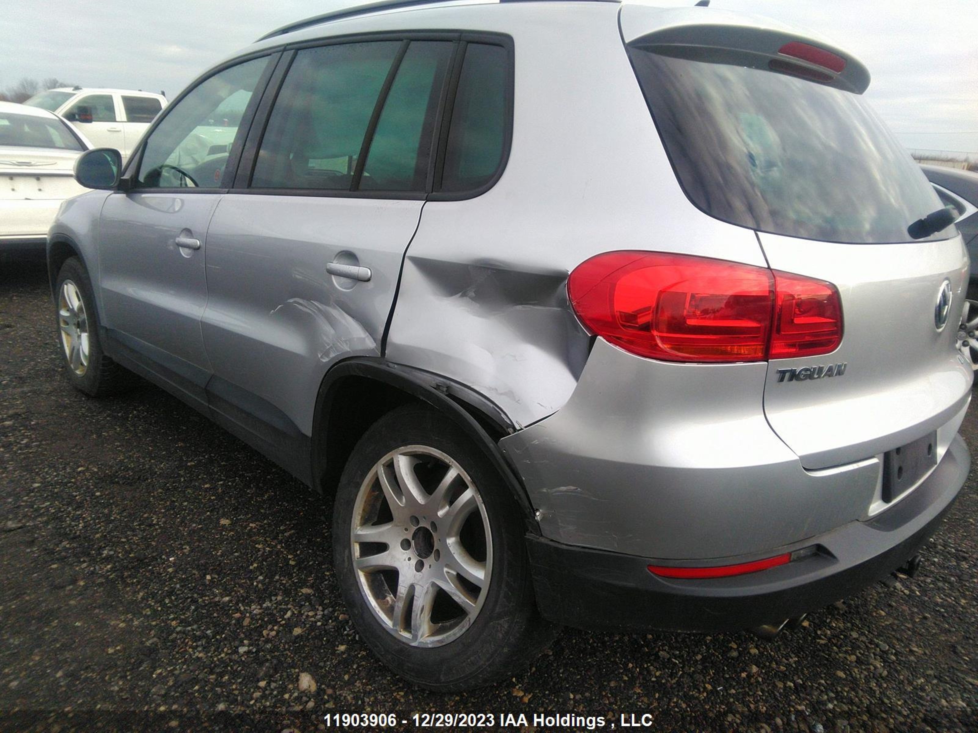 Photo 5 VIN: WVGJV3AX7EW600369 - VOLKSWAGEN TIGUAN 