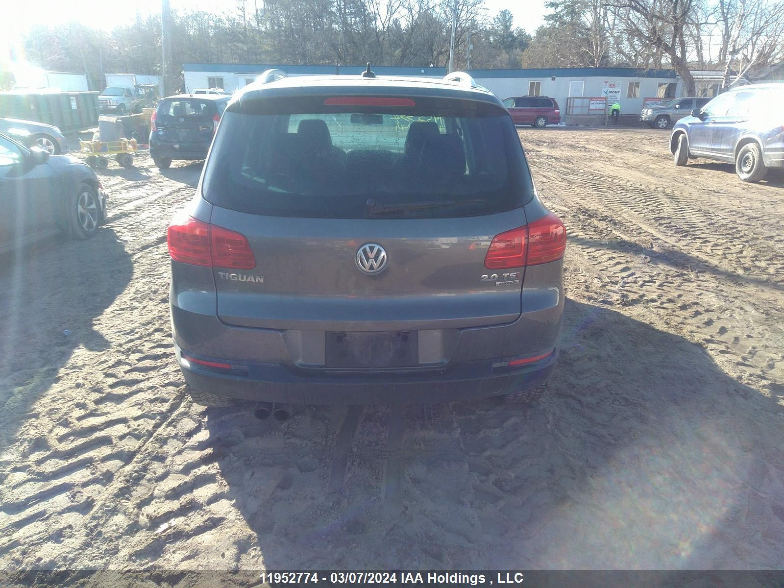 Photo 14 VIN: WVGJV3AX7EW625708 - VOLKSWAGEN TIGUAN 