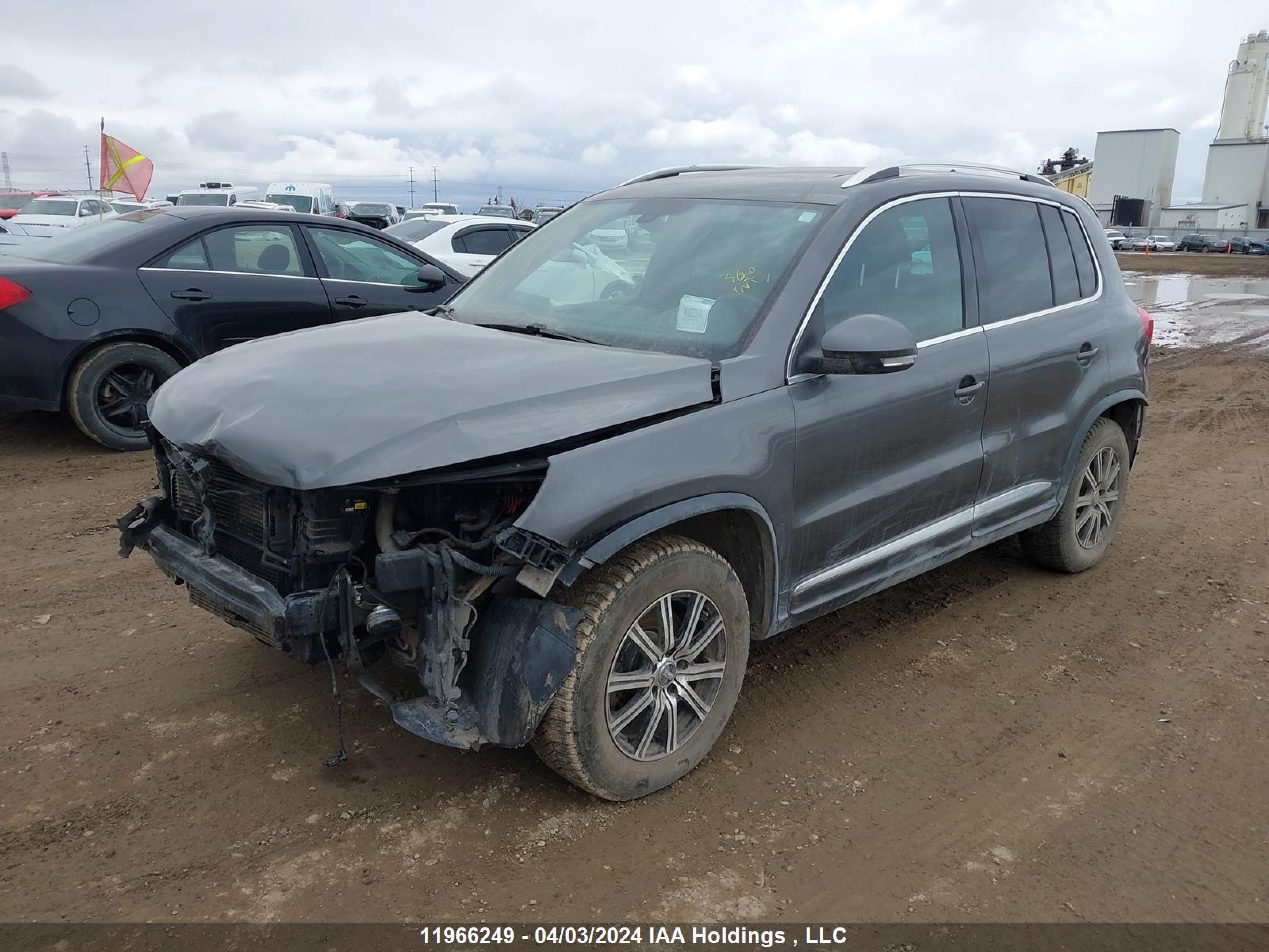 Photo 1 VIN: WVGJV3AX8DW063056 - VOLKSWAGEN TIGUAN 