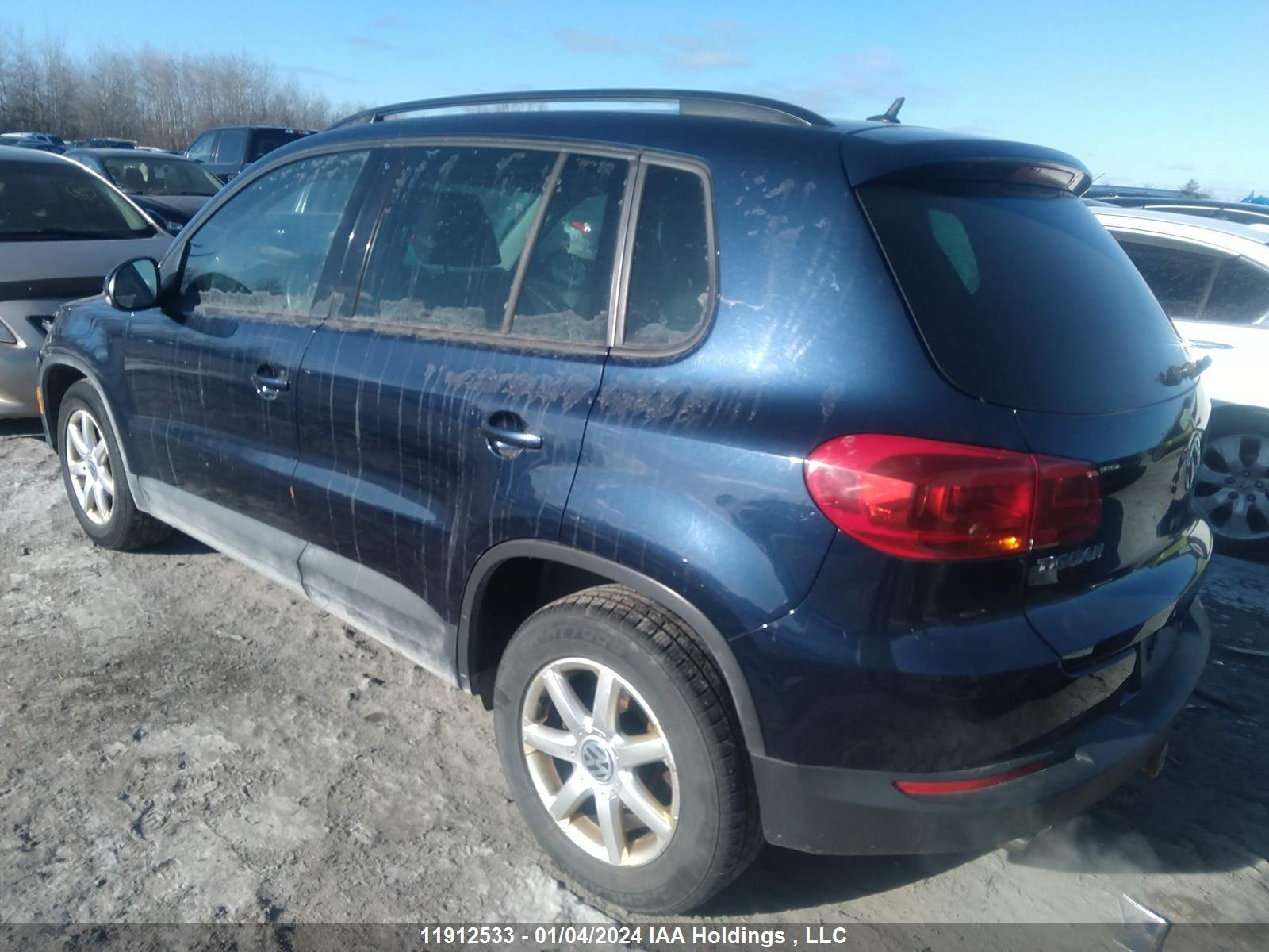 Photo 2 VIN: WVGJV3AX8EW564384 - VOLKSWAGEN TIGUAN 