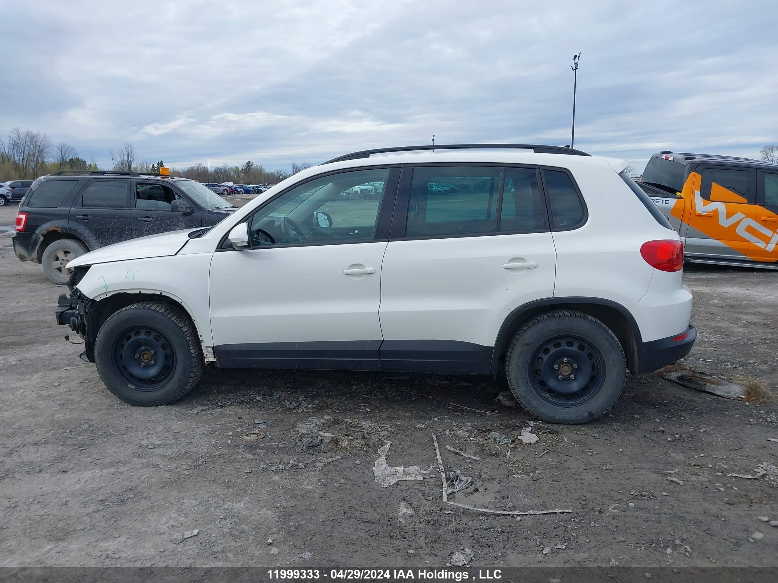 Photo 14 VIN: WVGJV7AX0DW520627 - VOLKSWAGEN TIGUAN 