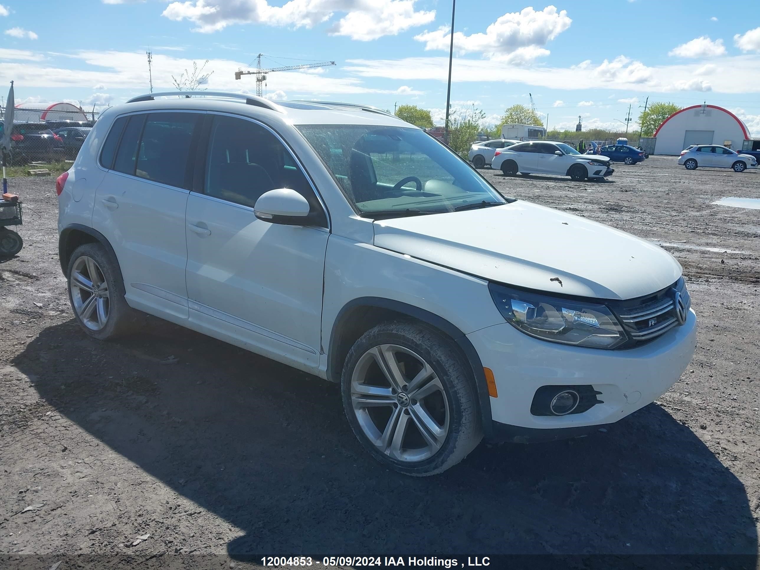 Photo 0 VIN: WVGJV7AX4FW086263 - VOLKSWAGEN TIGUAN 