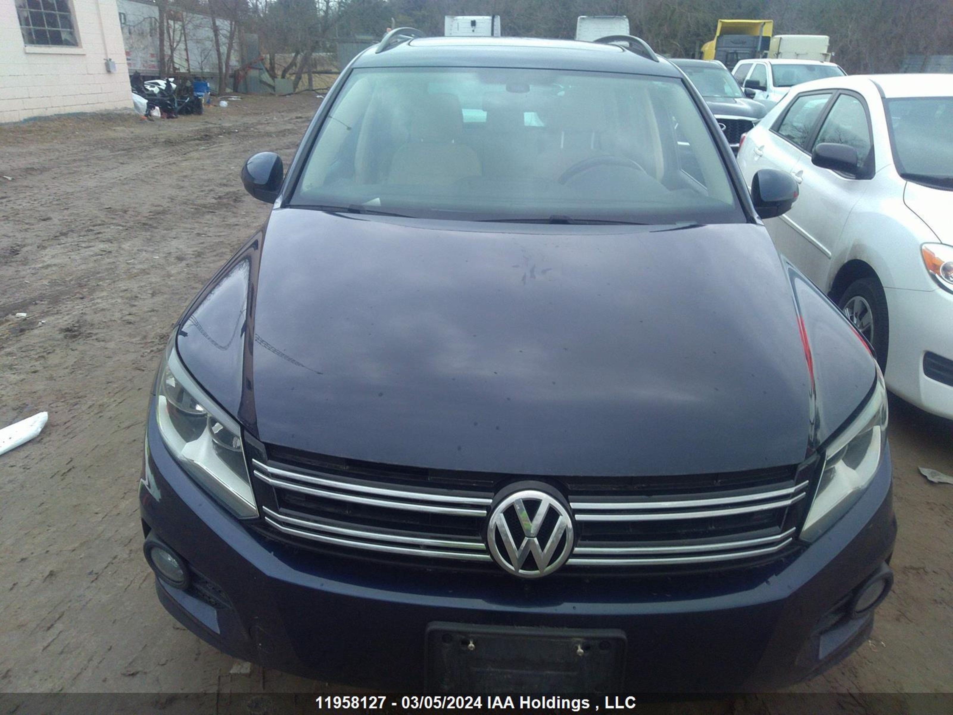 Photo 11 VIN: WVGJV7AX5GW574171 - VOLKSWAGEN TIGUAN 