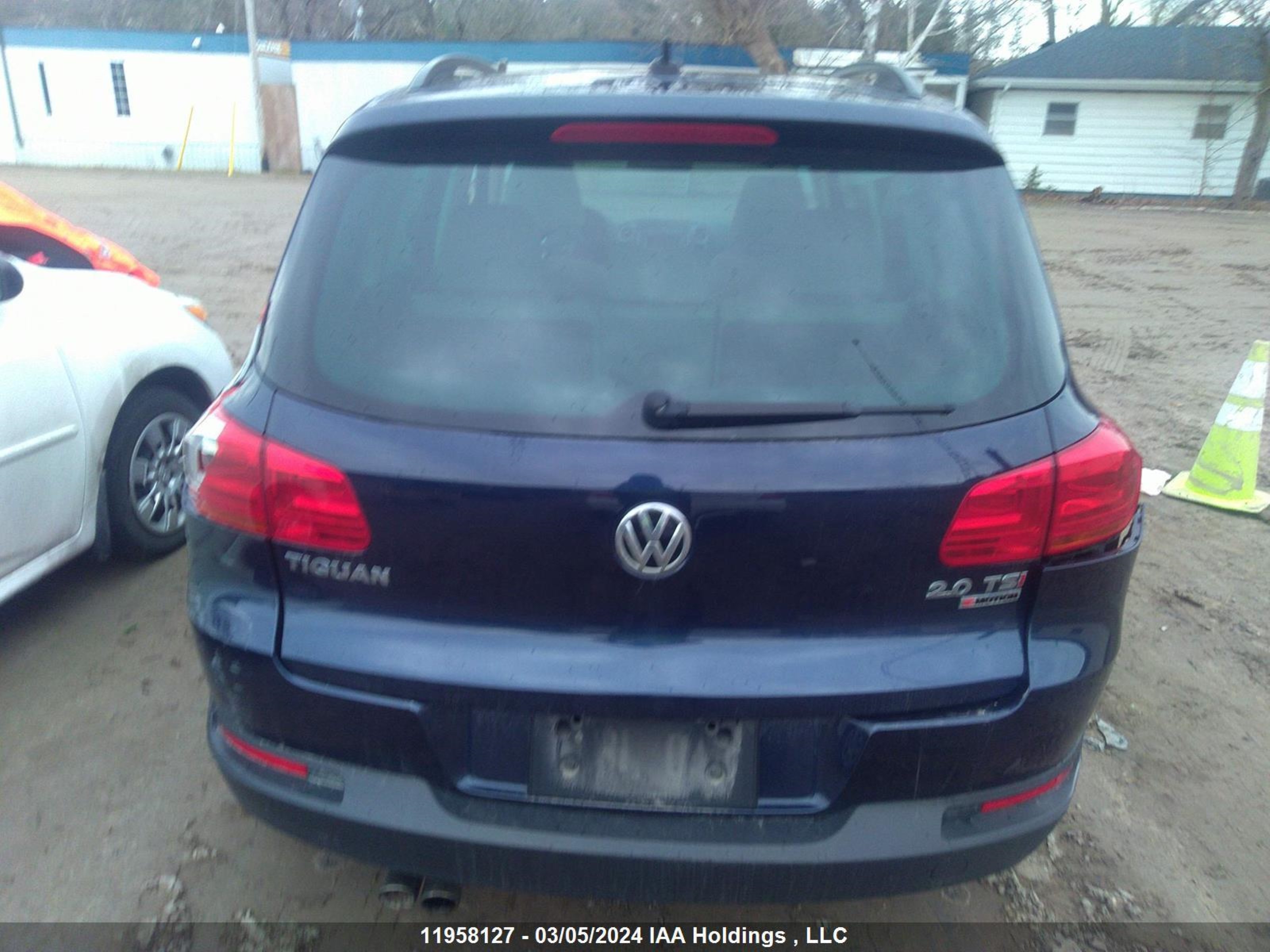 Photo 15 VIN: WVGJV7AX5GW574171 - VOLKSWAGEN TIGUAN 