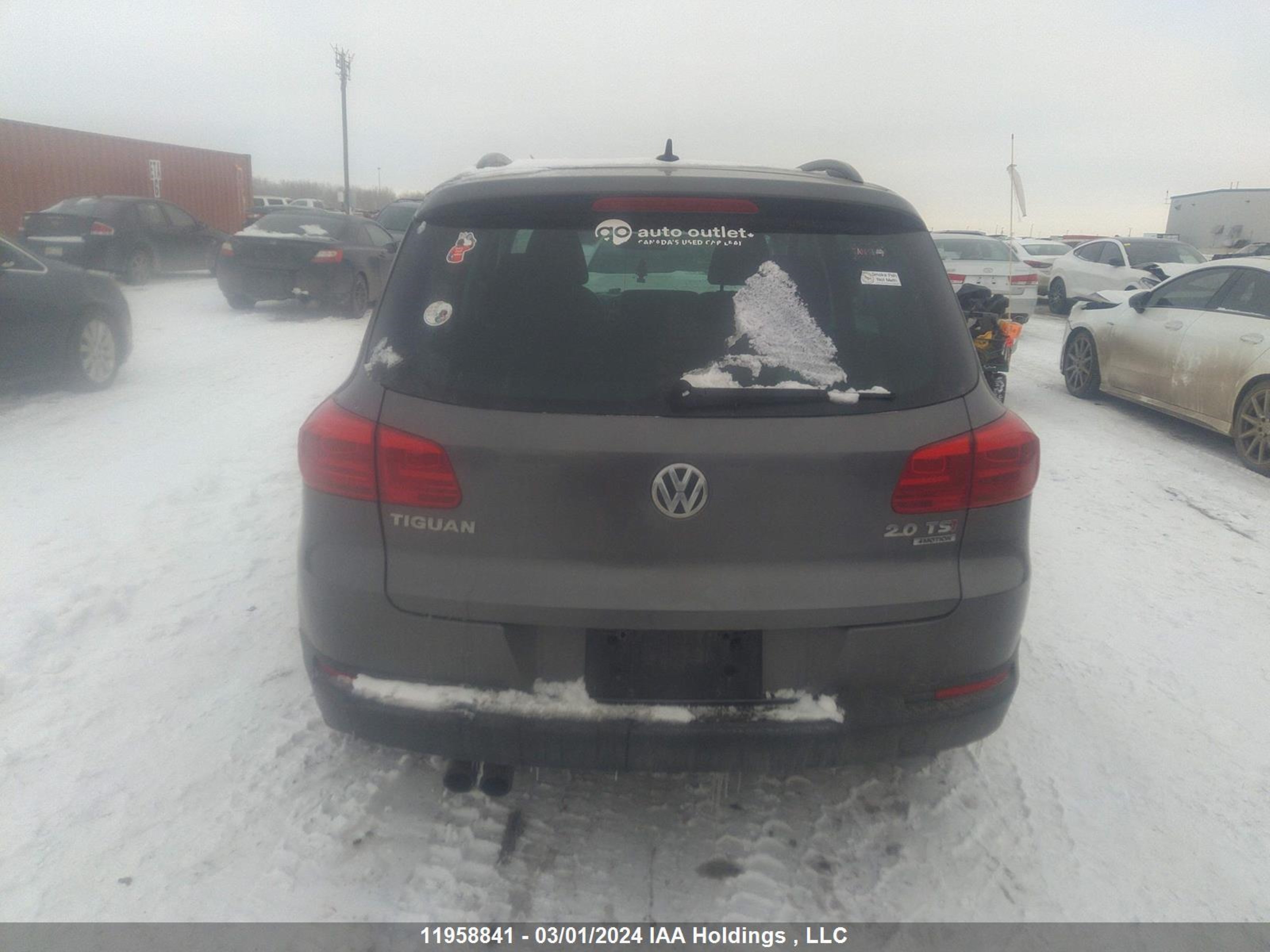 Photo 15 VIN: WVGJV7AX6FW523308 - VOLKSWAGEN TIGUAN 