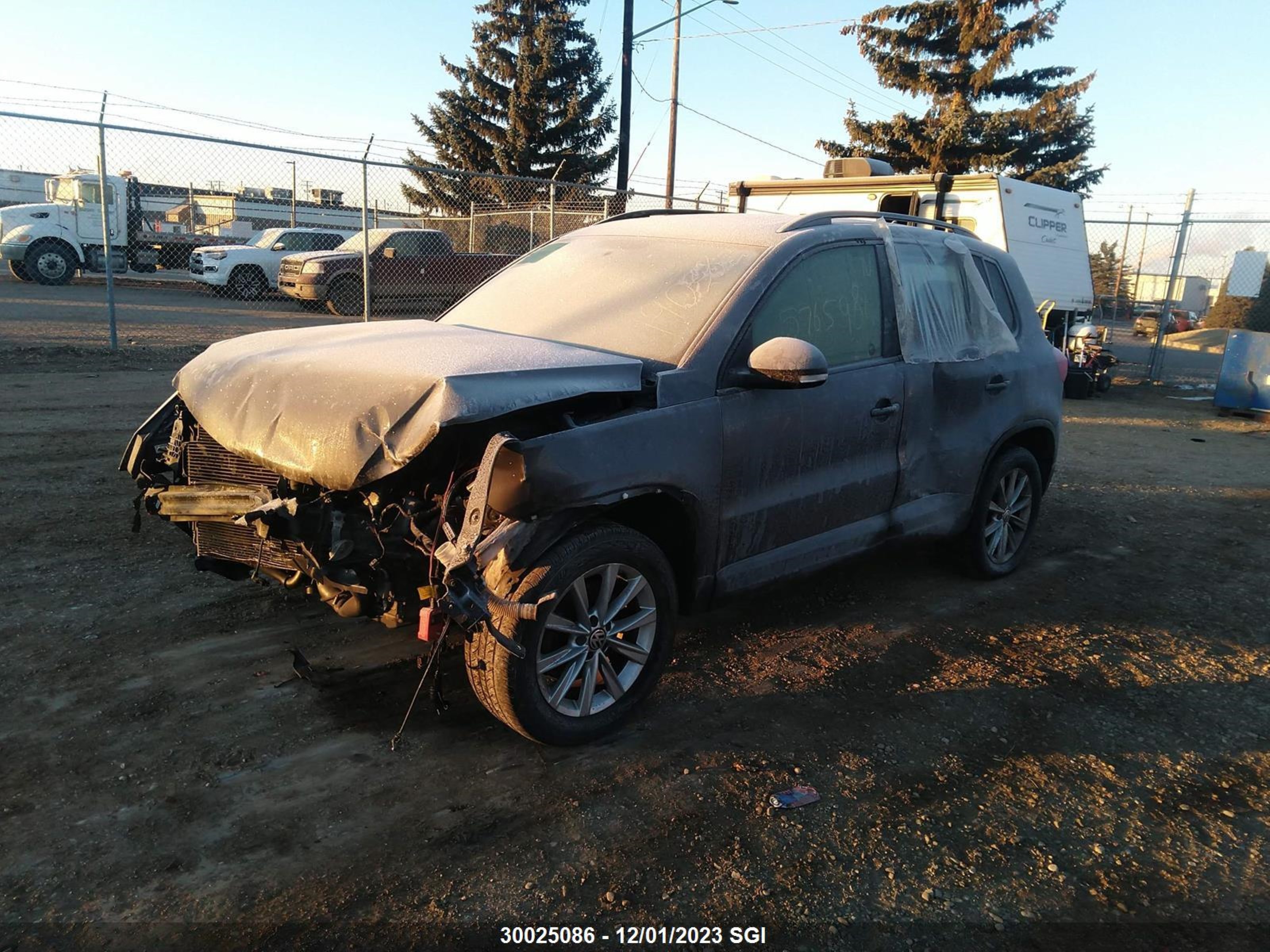 Photo 1 VIN: WVGJV7AX7DW019038 - VOLKSWAGEN TIGUAN 