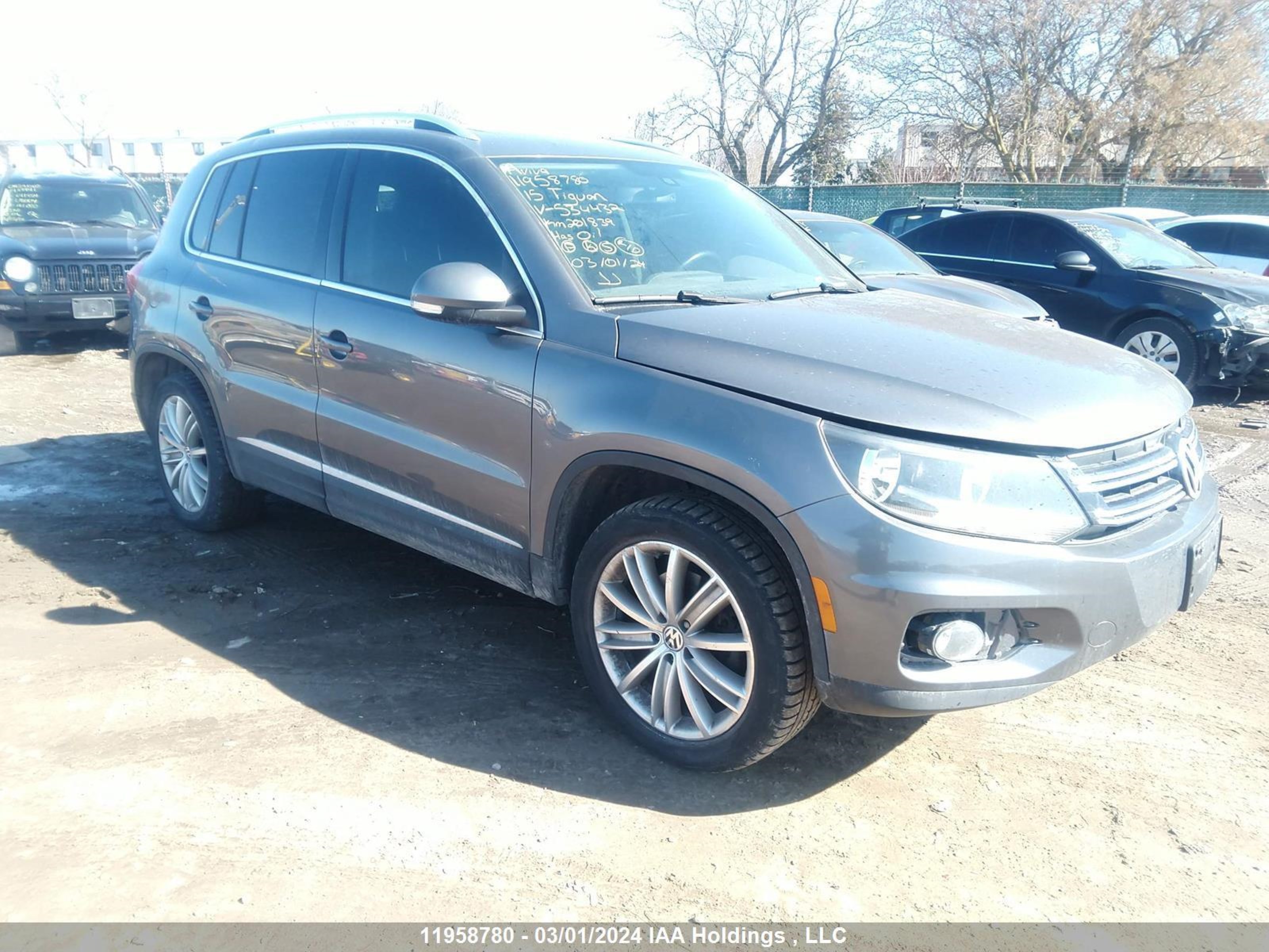 Photo 0 VIN: WVGJV7AX7FW534432 - VOLKSWAGEN TIGUAN 