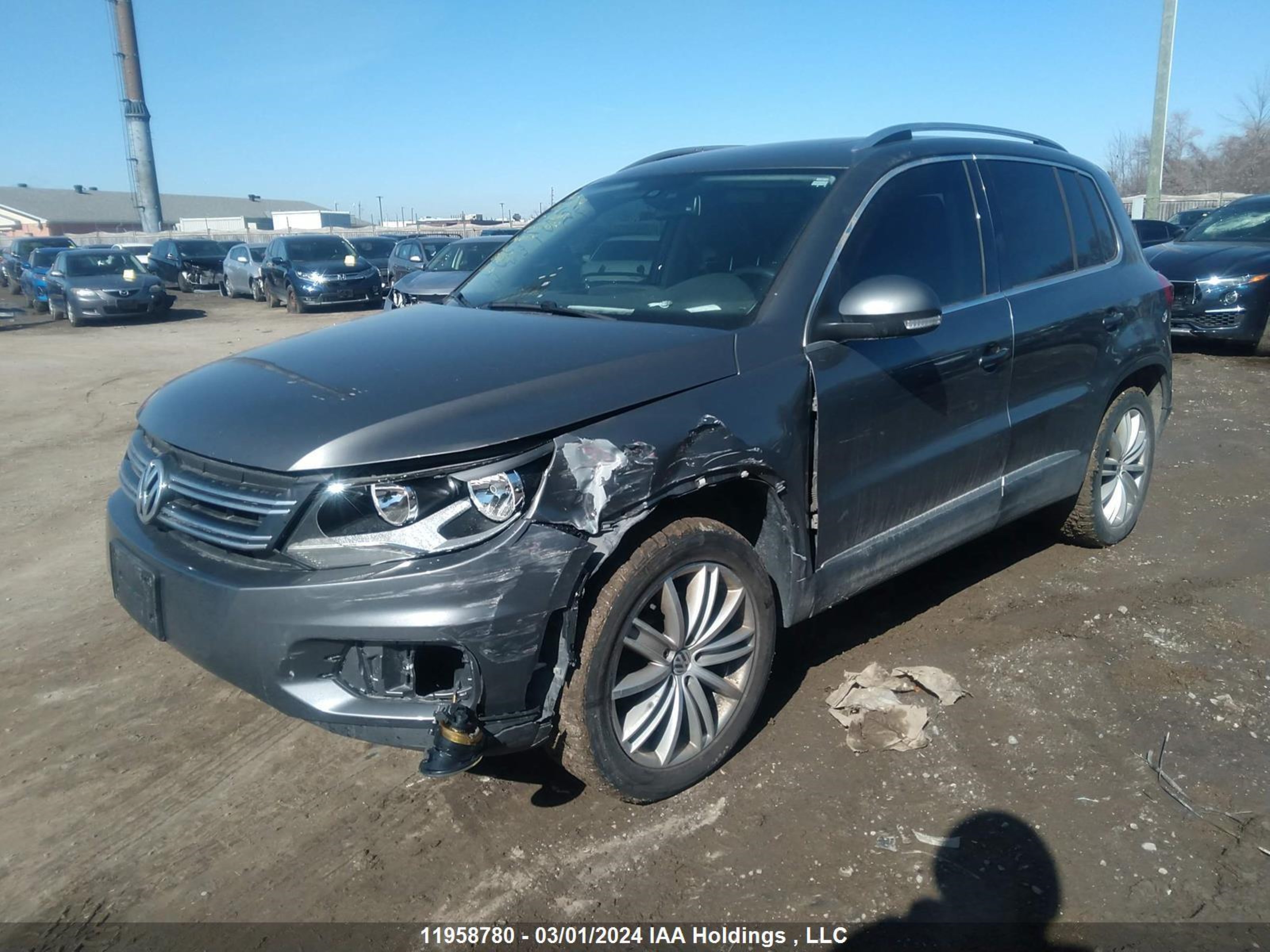 Photo 1 VIN: WVGJV7AX7FW534432 - VOLKSWAGEN TIGUAN 