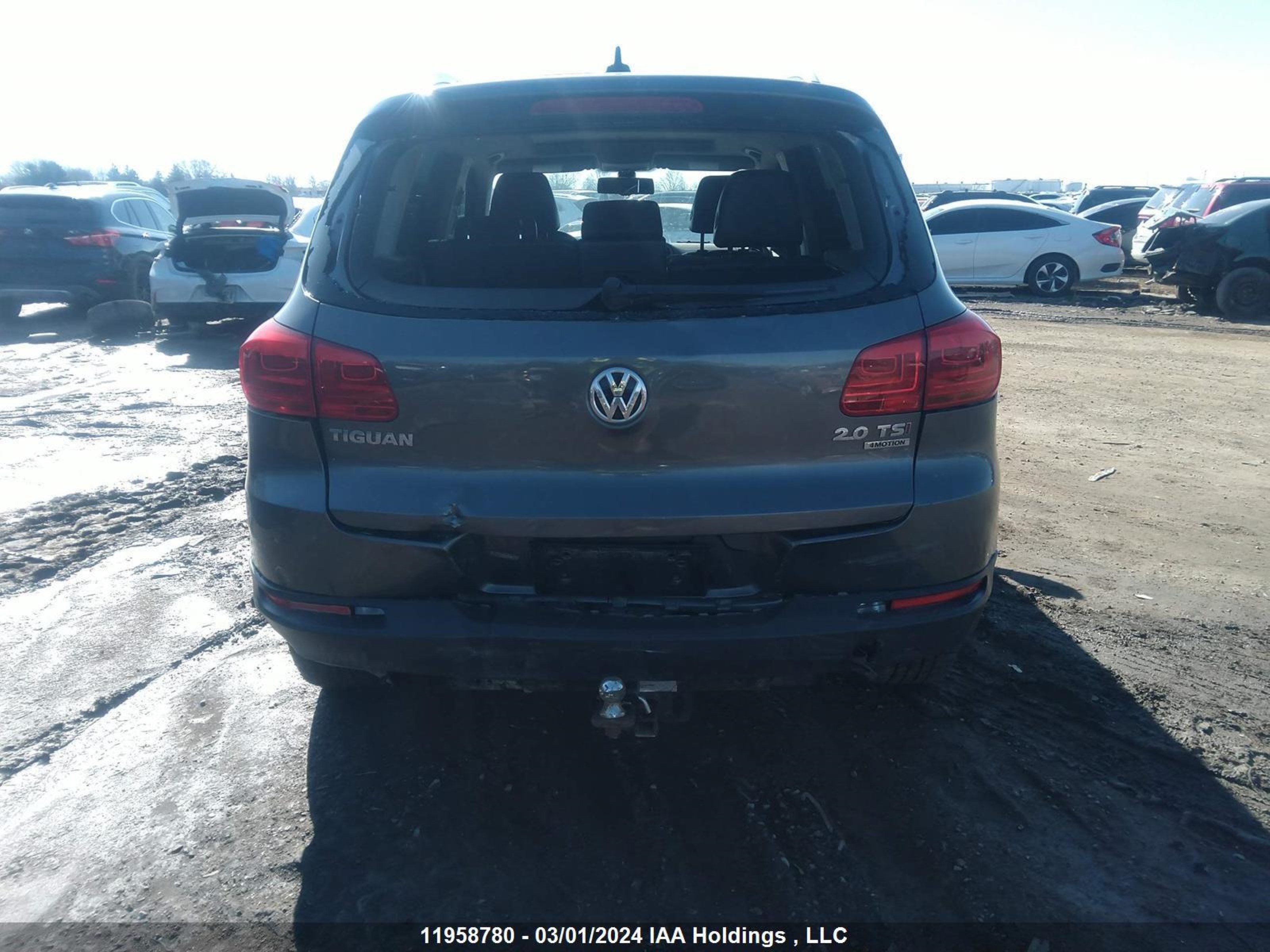 Photo 15 VIN: WVGJV7AX7FW534432 - VOLKSWAGEN TIGUAN 