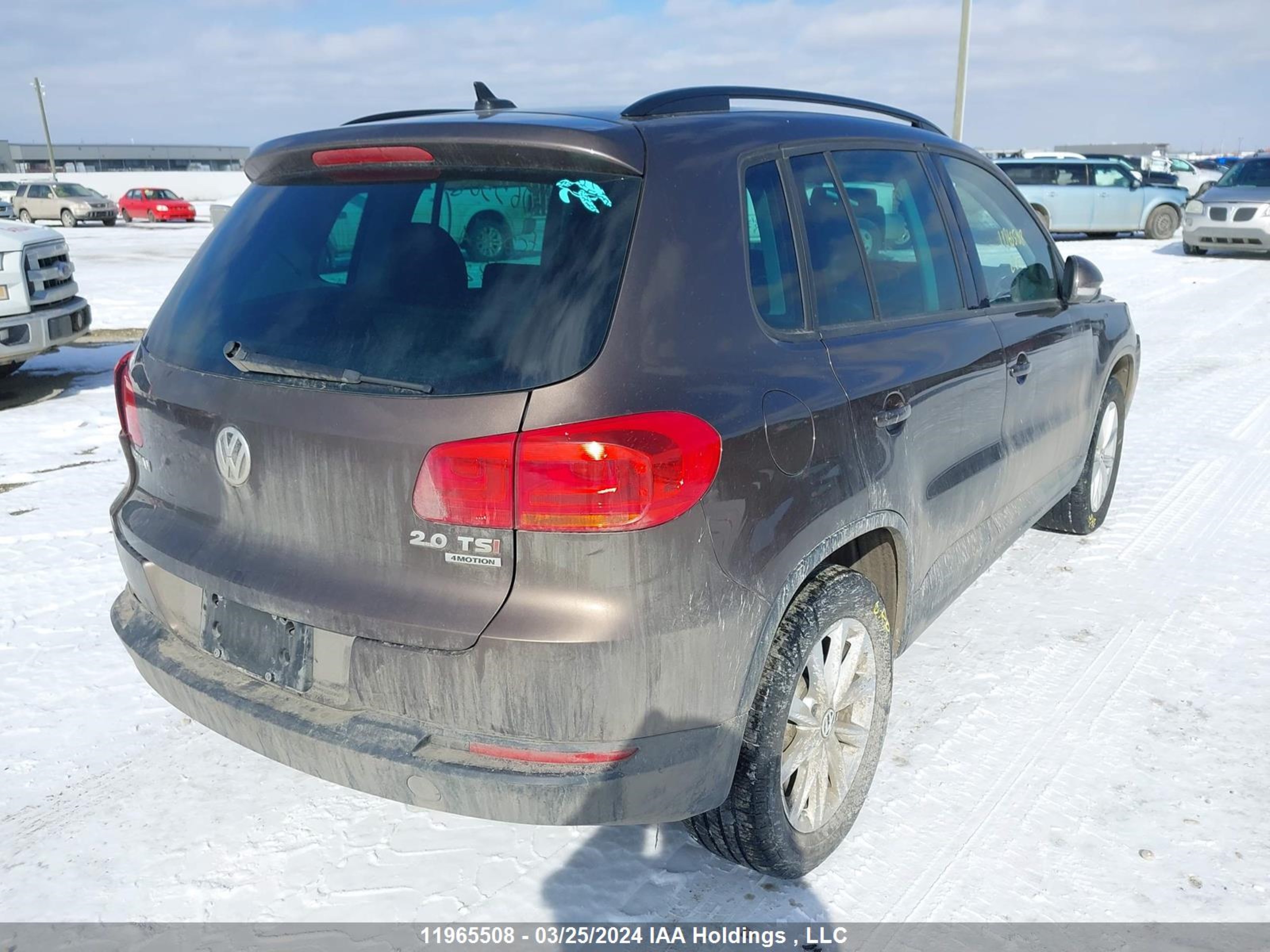 Photo 3 VIN: WVGJV7AX9FW063139 - VOLKSWAGEN TIGUAN 