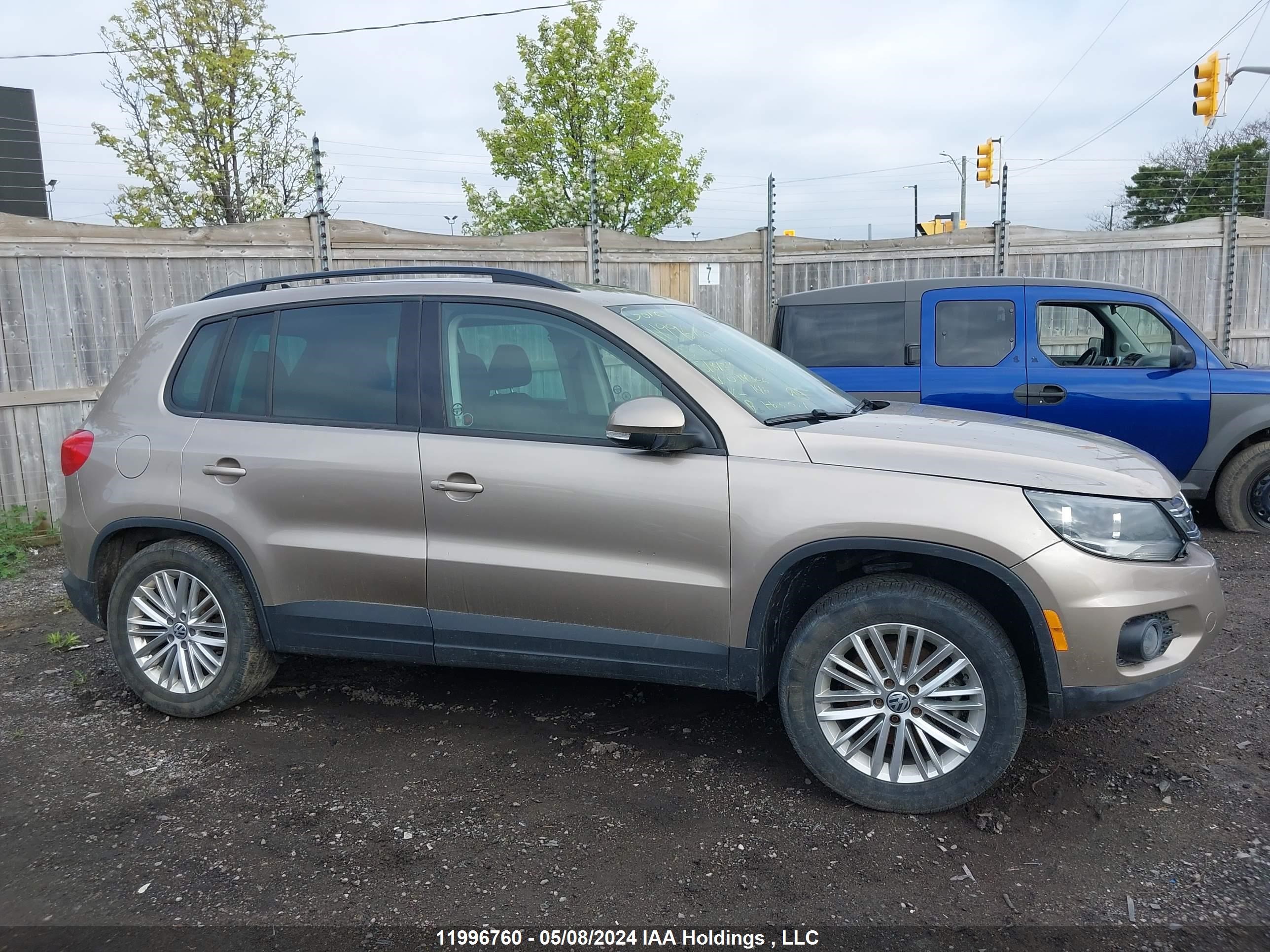 Photo 11 VIN: WVGJV7AXXFW094366 - VOLKSWAGEN TIGUAN 