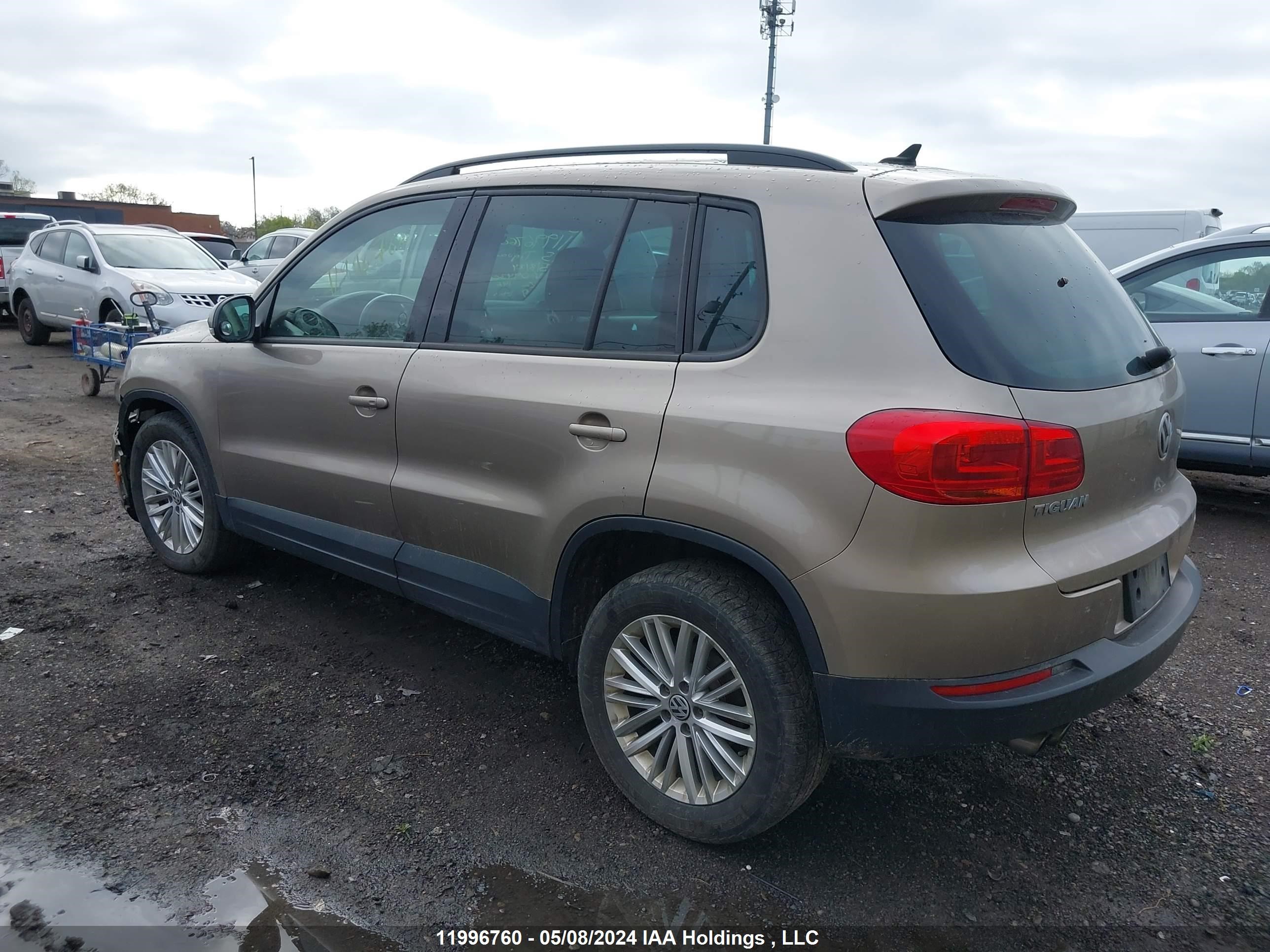 Photo 2 VIN: WVGJV7AXXFW094366 - VOLKSWAGEN TIGUAN 