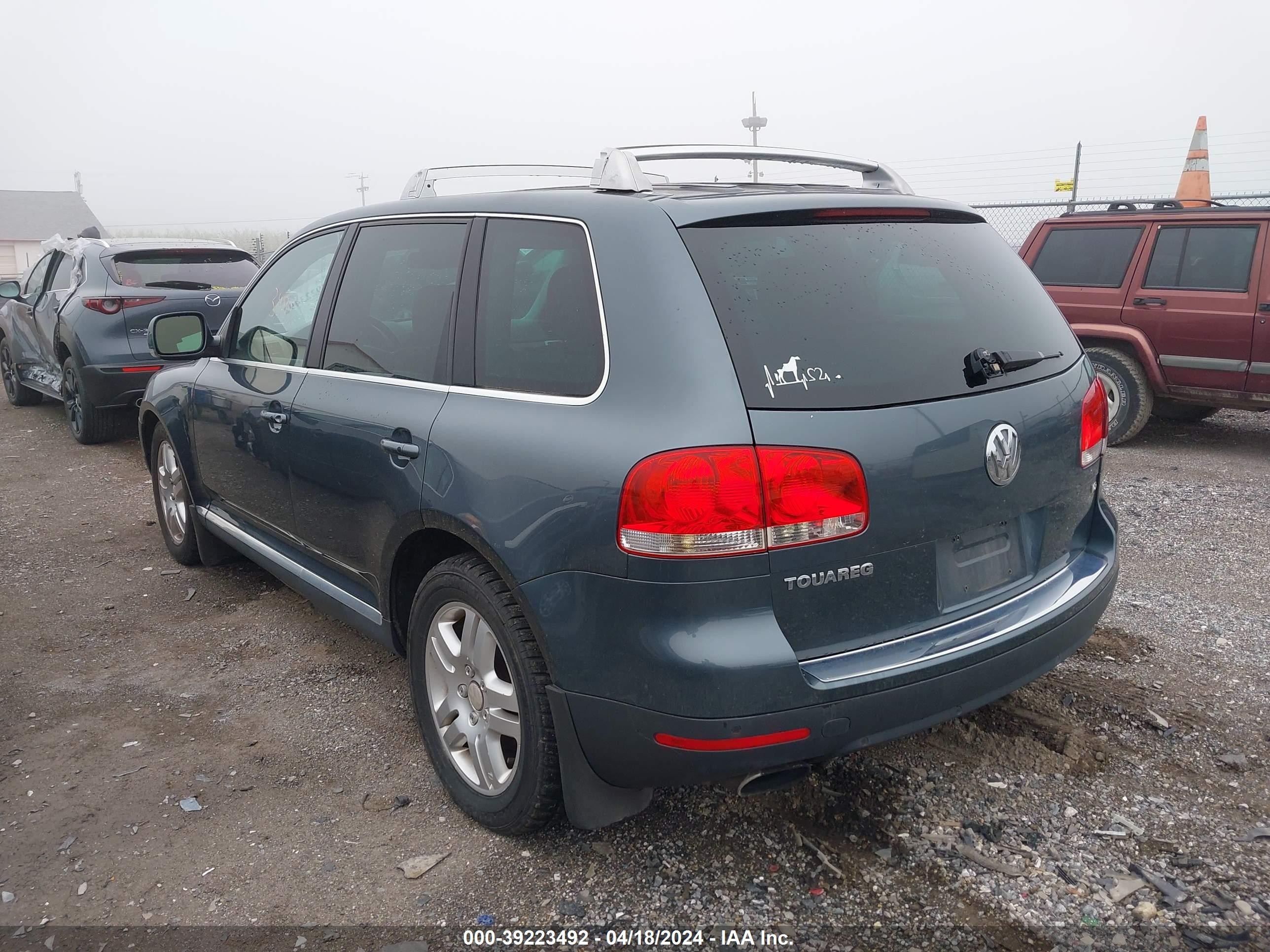 Photo 2 VIN: WVGMM77L05D071435 - VOLKSWAGEN TOUAREG 