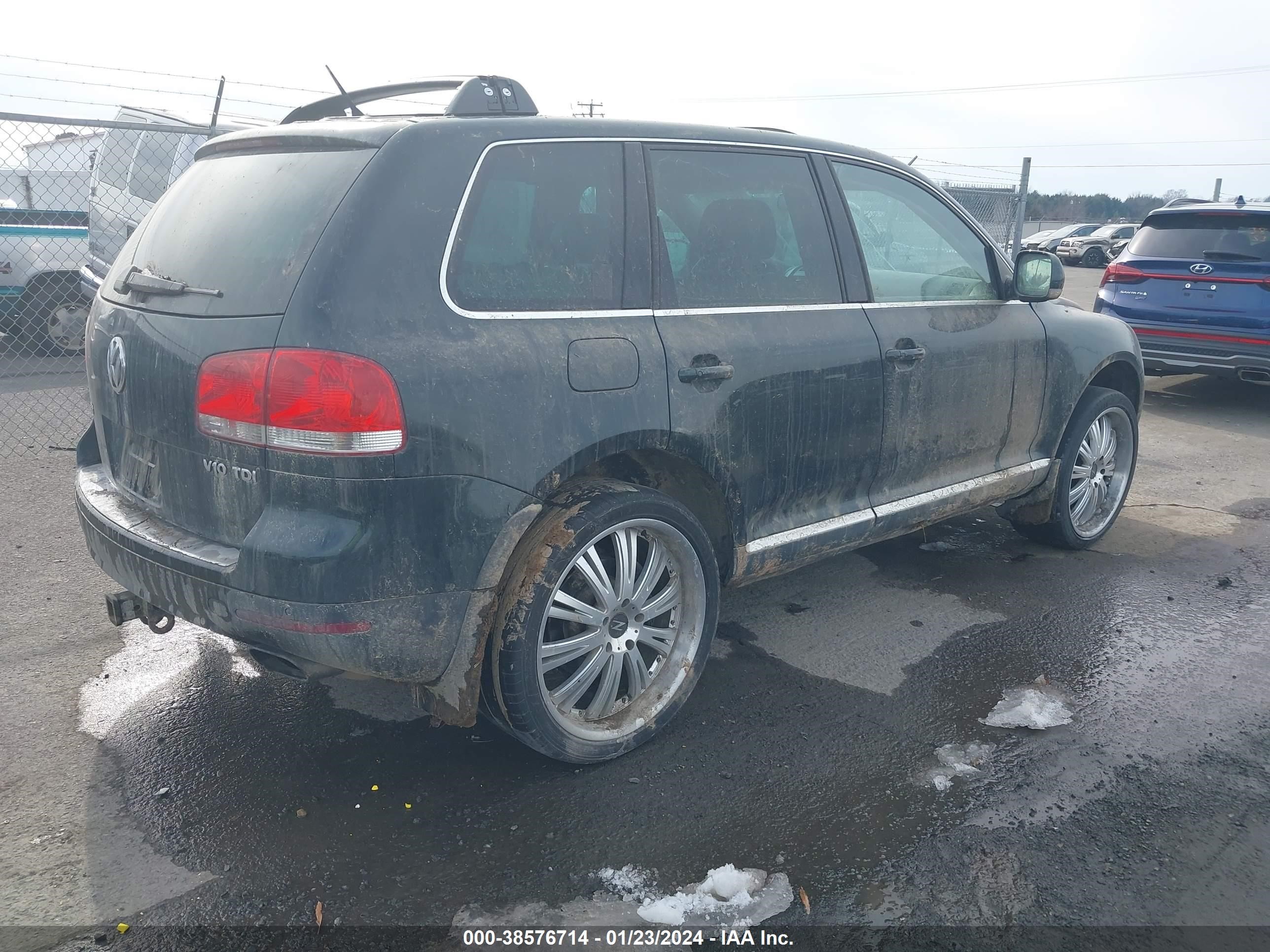 Photo 3 VIN: WVGPT77L66D064250 - VOLKSWAGEN TOUAREG 