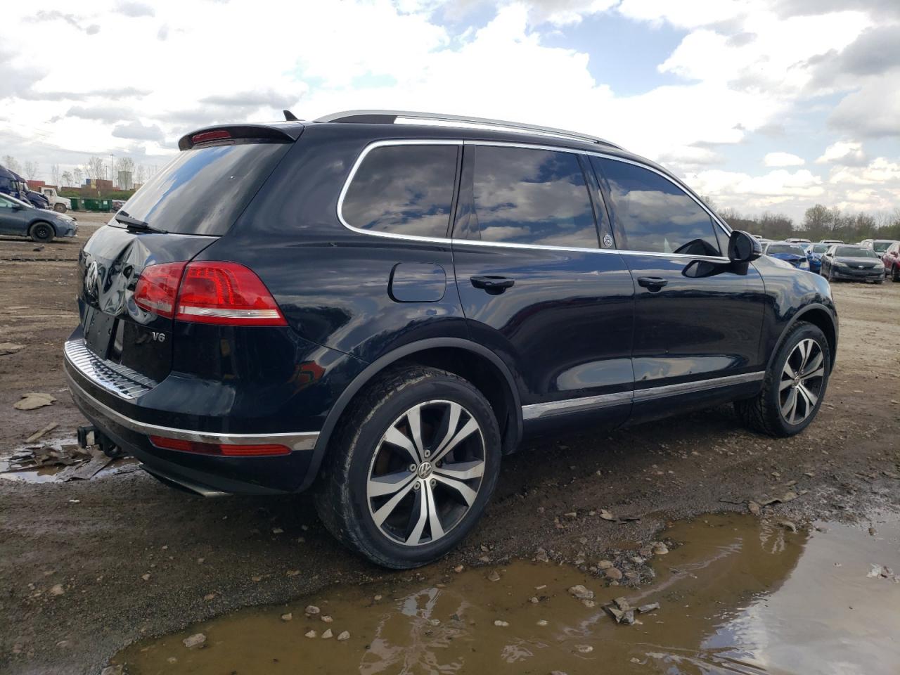 Photo 2 VIN: WVGRF7BP1HD003644 - VOLKSWAGEN TOUAREG 