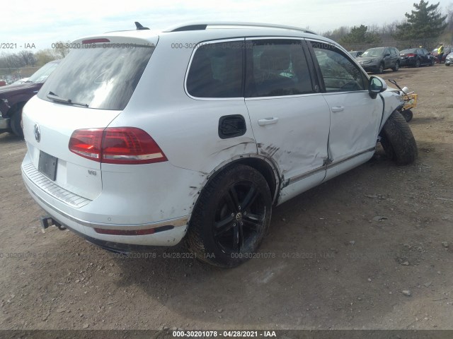 Photo 3 VIN: WVGRF7BP1HD003885 - VOLKSWAGEN TOUAREG 