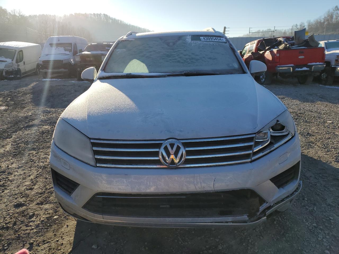 Photo 4 VIN: WVGRF7BP2HD004477 - VOLKSWAGEN TOUAREG 