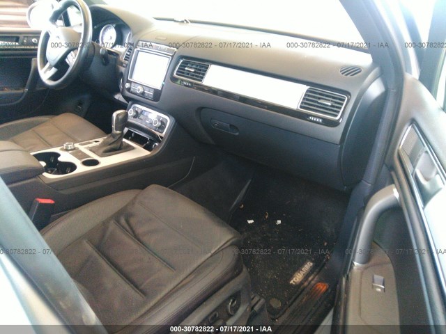 Photo 4 VIN: WVGRF7BP3HD003371 - VOLKSWAGEN TOUAREG 